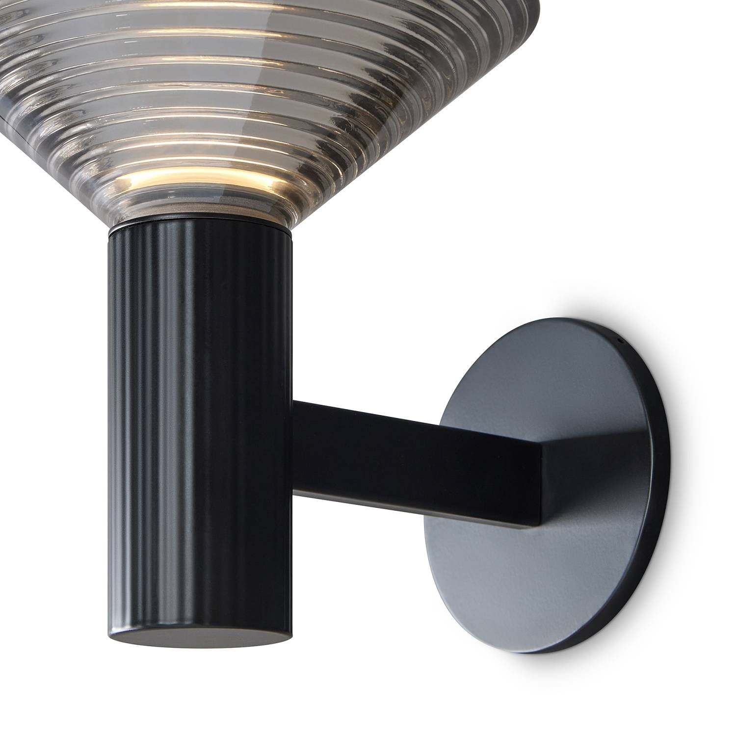 Настенный светильник Freya Lake FR6179WL-L6B