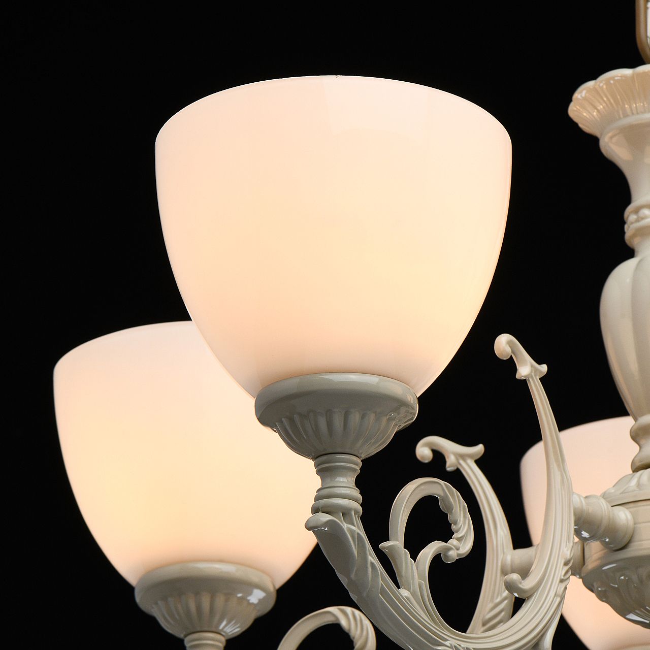 Подвесная люстра MW Light Ариадна 450013005