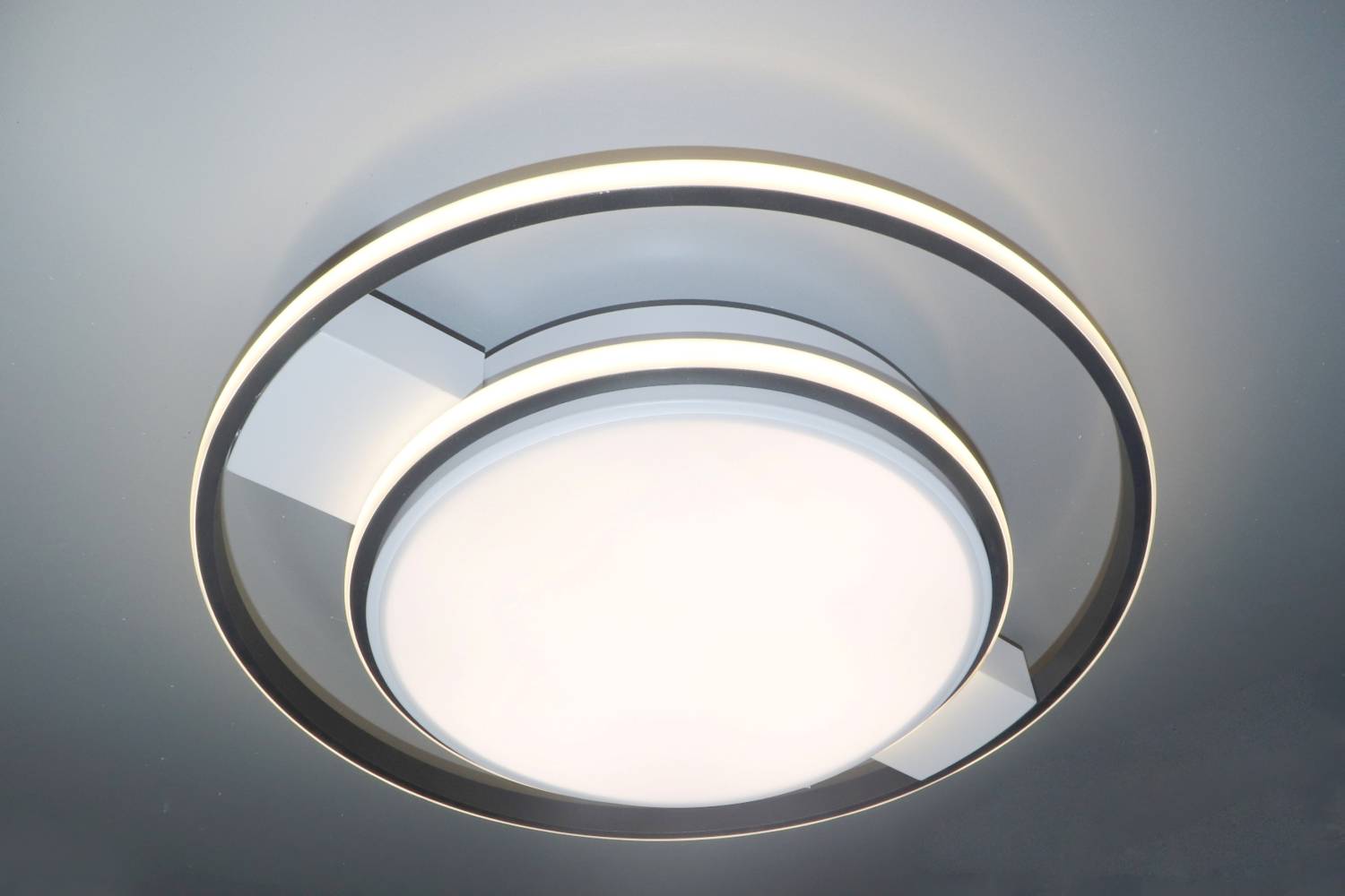 Потолочная светодиодная люстра High-Tech Led Lamps Natali Kovaltseva HIGH-TECH LED LAMPS 82001