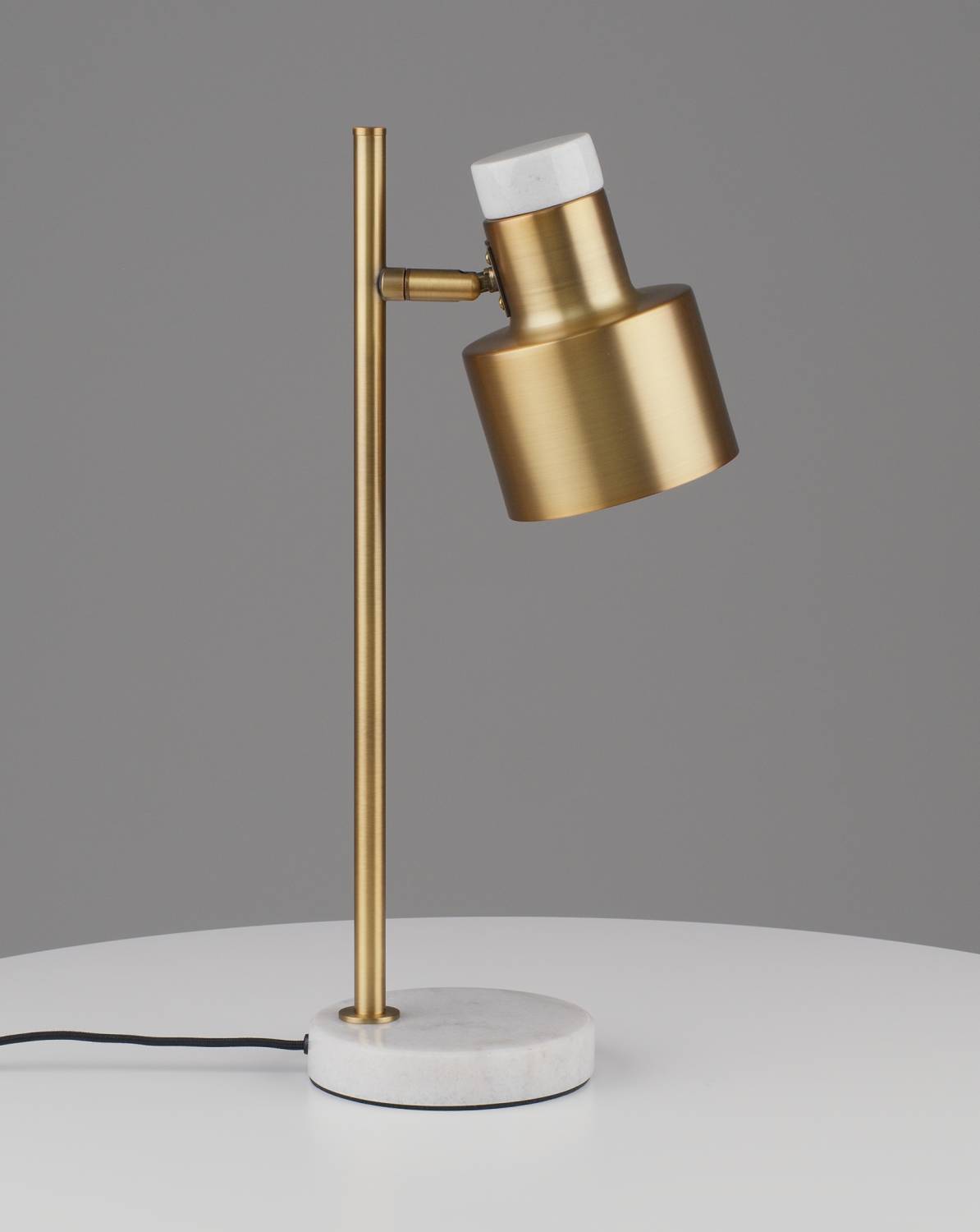 Настольная лампа Moderli Goldy V11308-1T