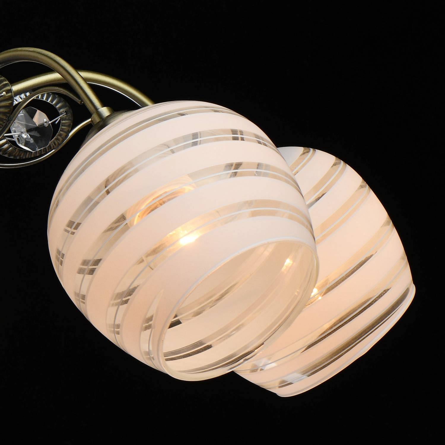 Потолочная люстра De Markt Грация 677013005