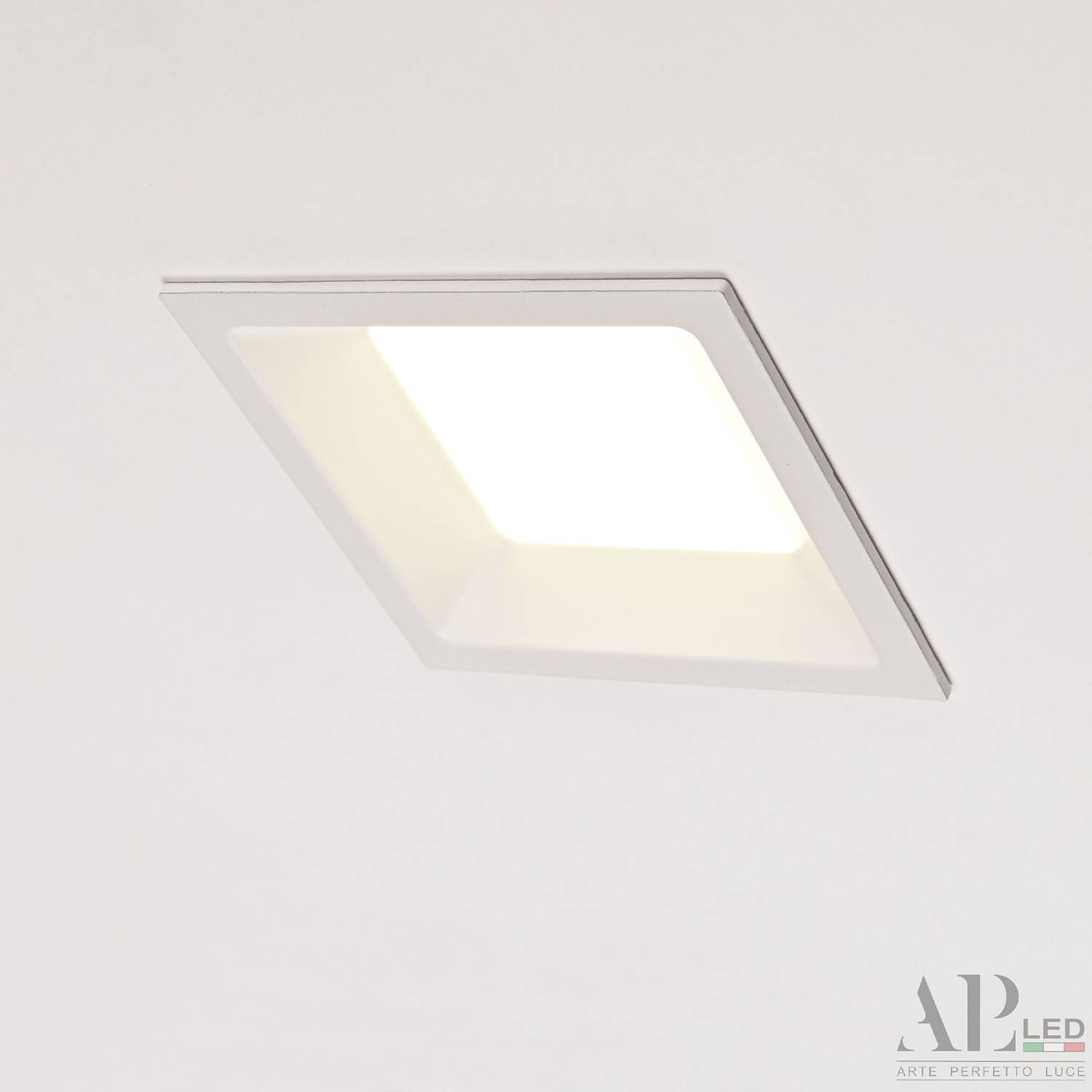 Встраиваемый светильник APL Led Ingrid 3322.LDF5016/5W/4K