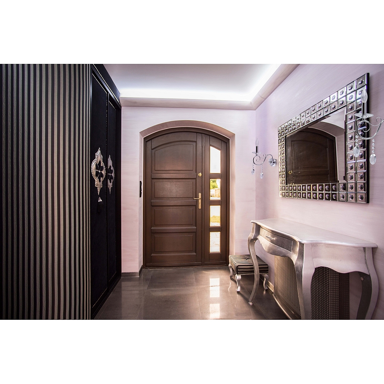 Настенное бра MW Light Адель 373022001