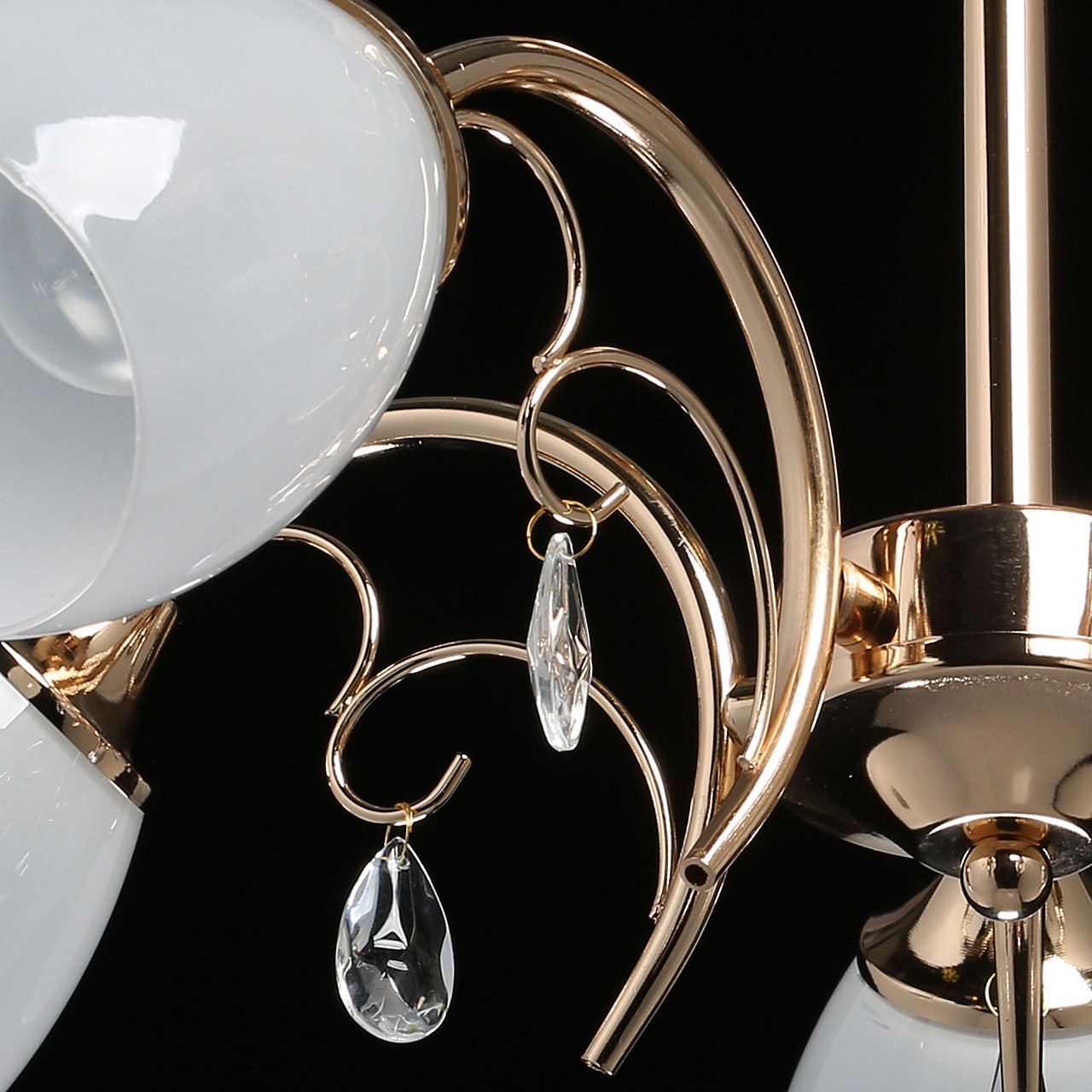 Потолочная люстра De Markt Грация 677010805