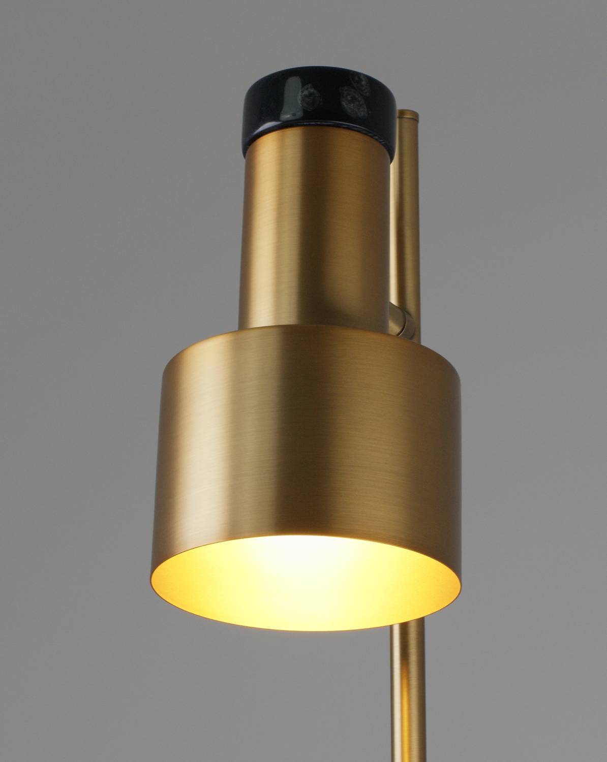 Торшер Moderli Goldy V11310-1F