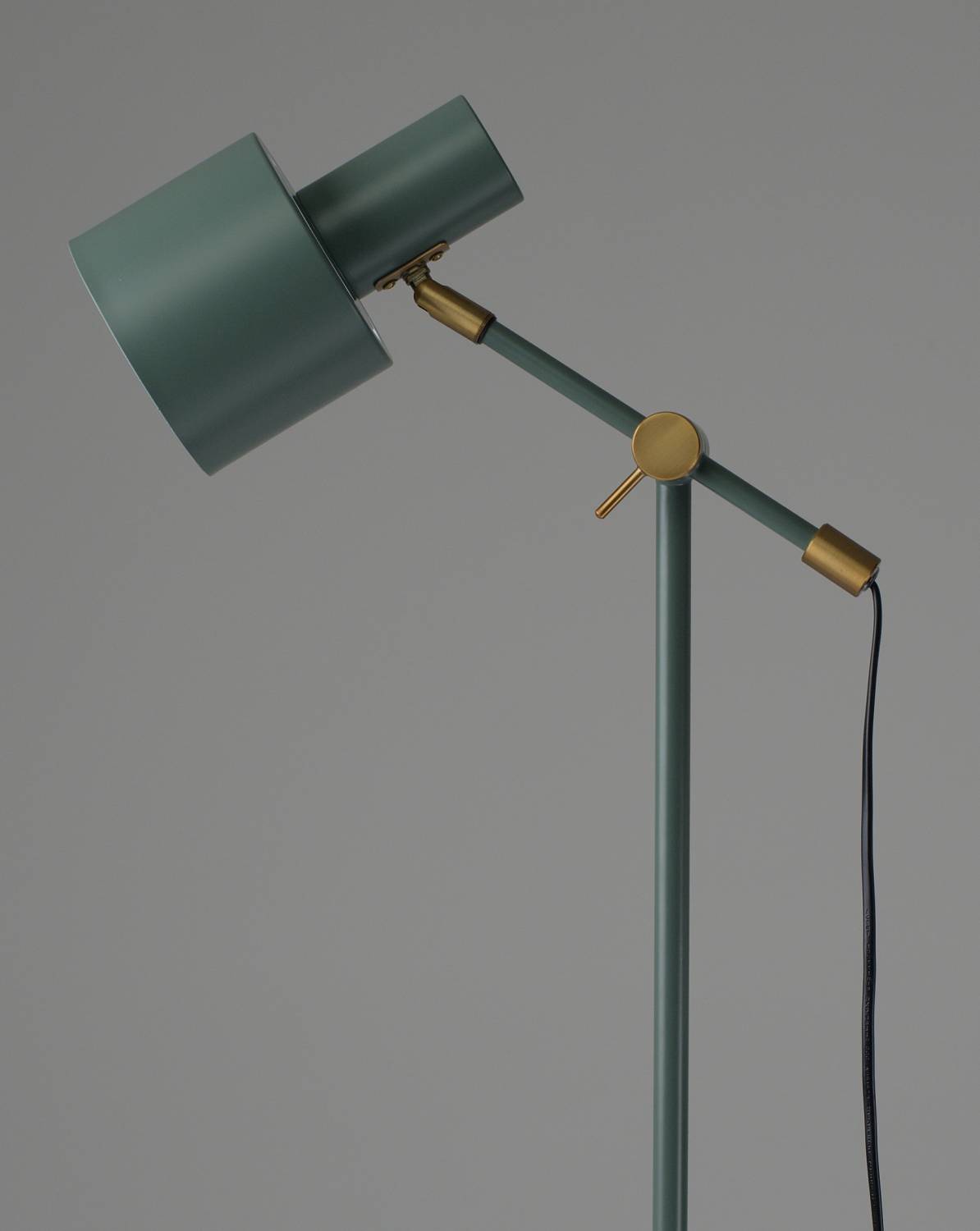 Торшер Moderli Artis V11269-1F