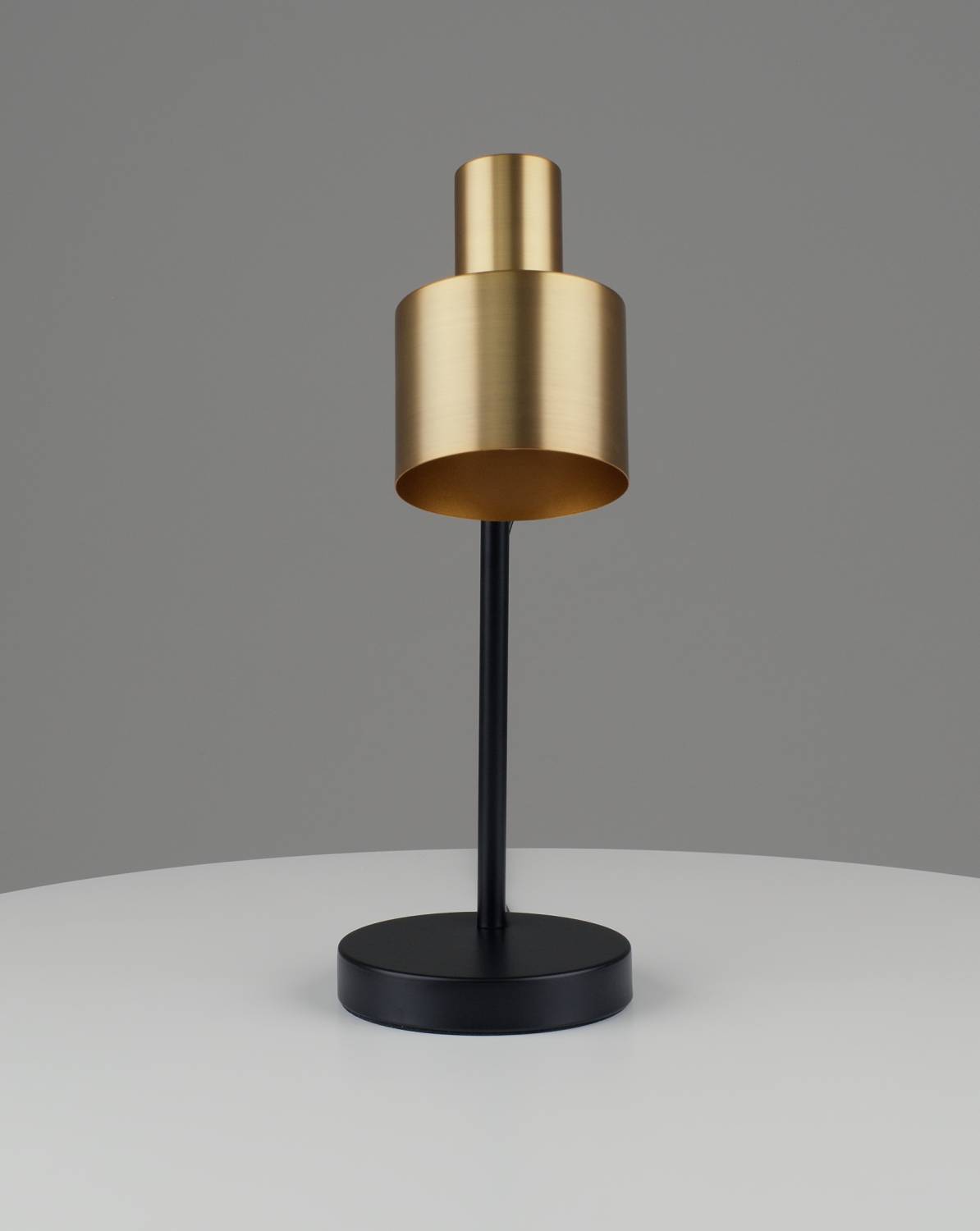 Настольная лампа Moderli Artis V11266-1T