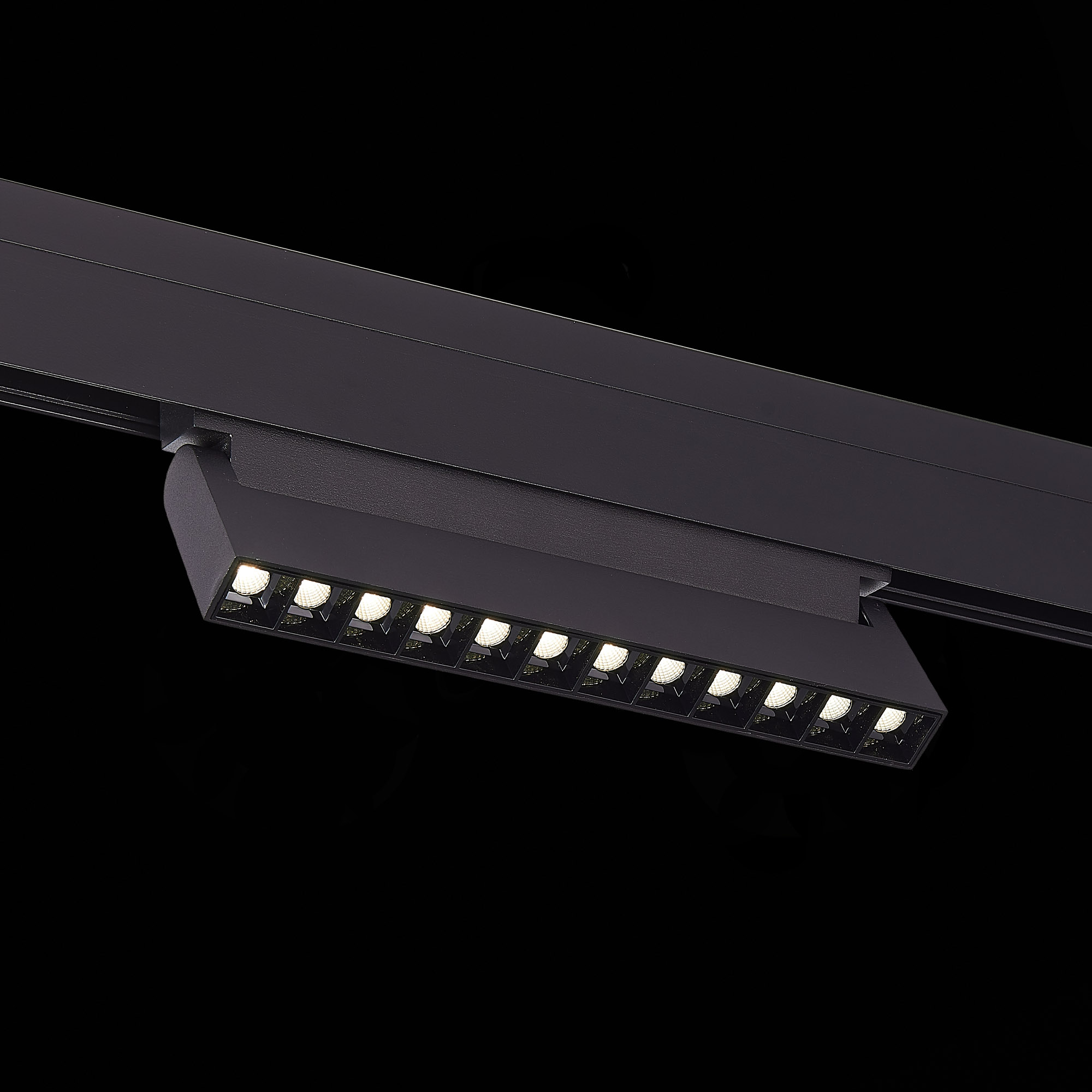 Трековый светильник LIGHTERA Startrek 220 LE174TRL-18B3K