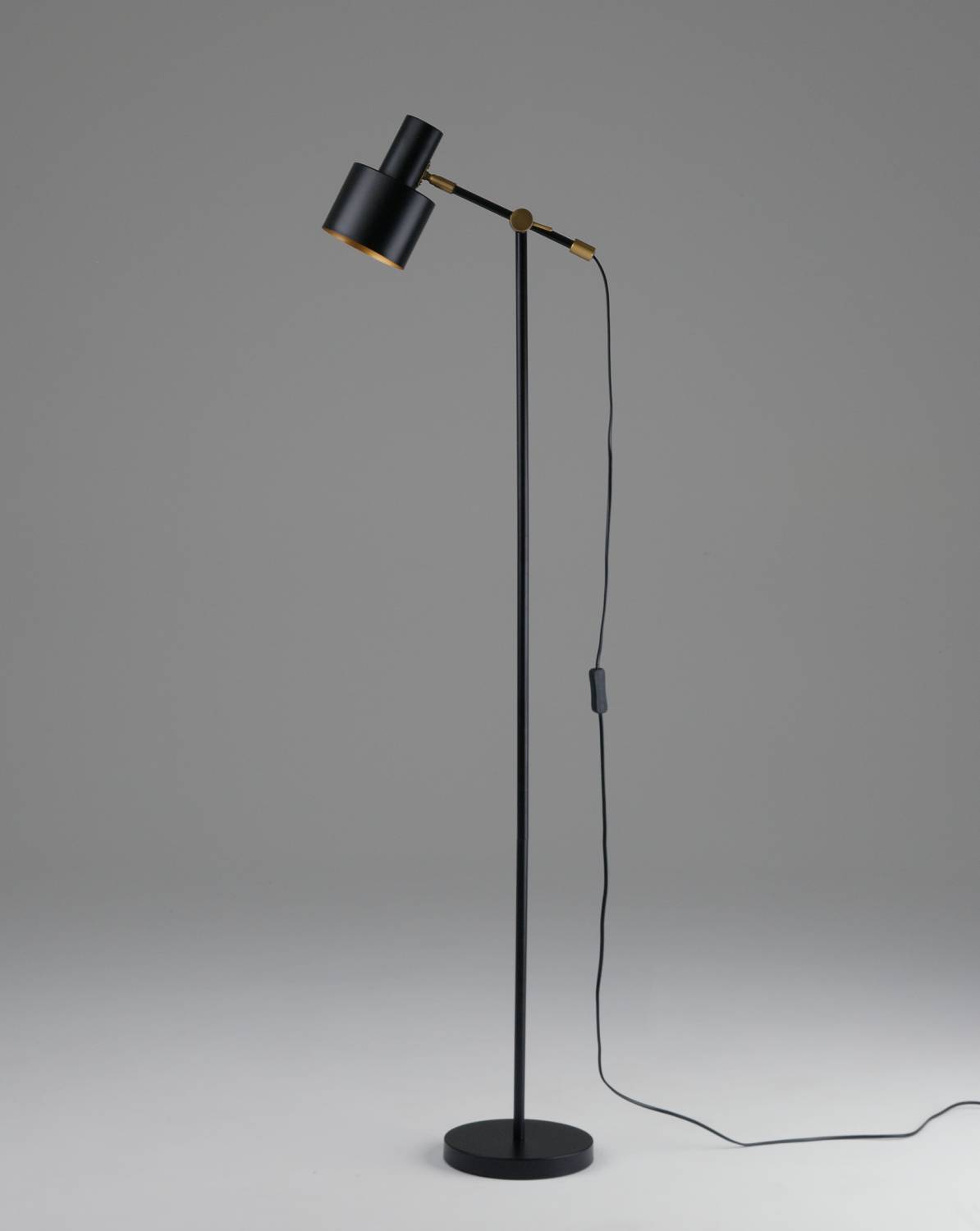 Торшер Moderli Artis V11267-1F