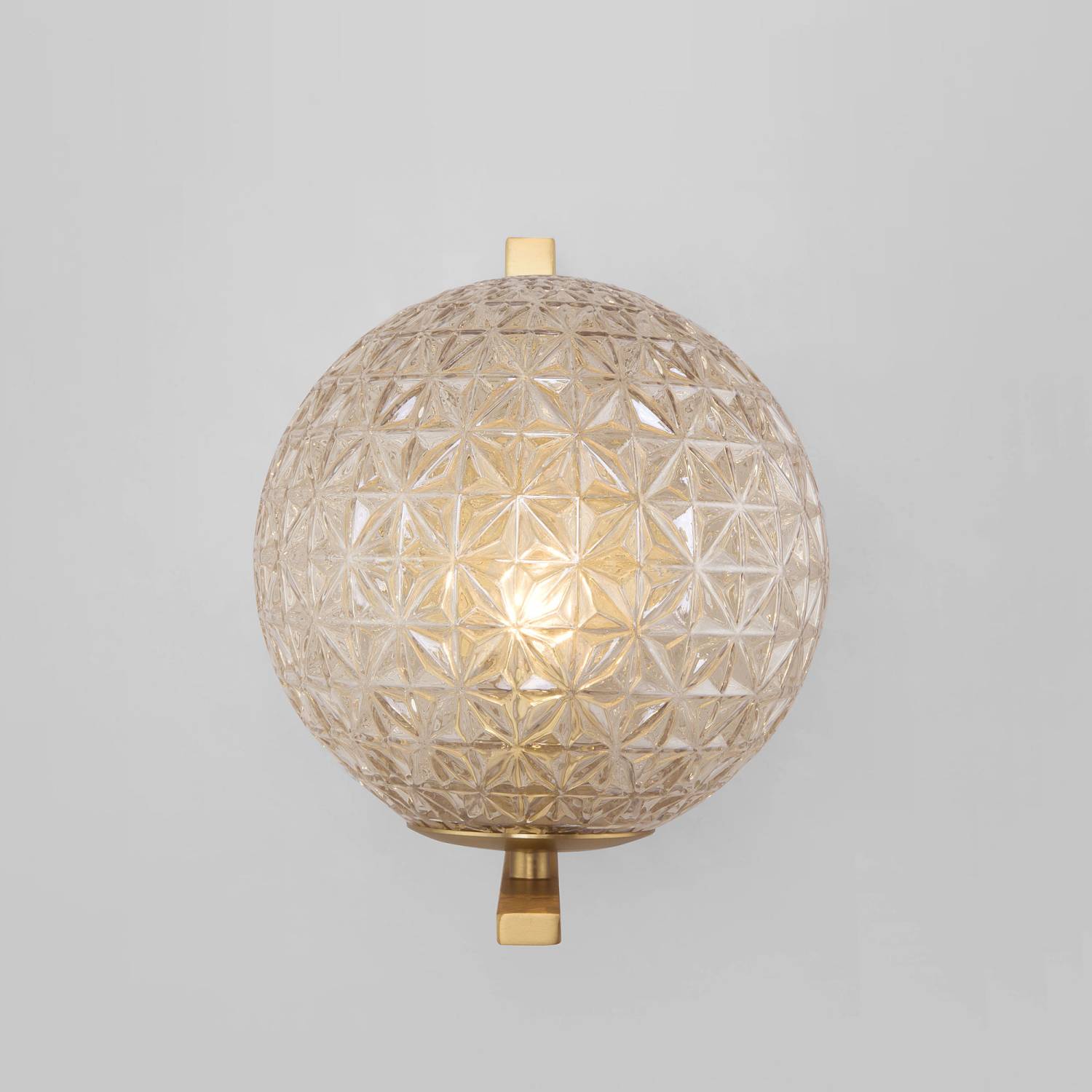 Настенное бра Eurosvet Shape 70131/1 латунь