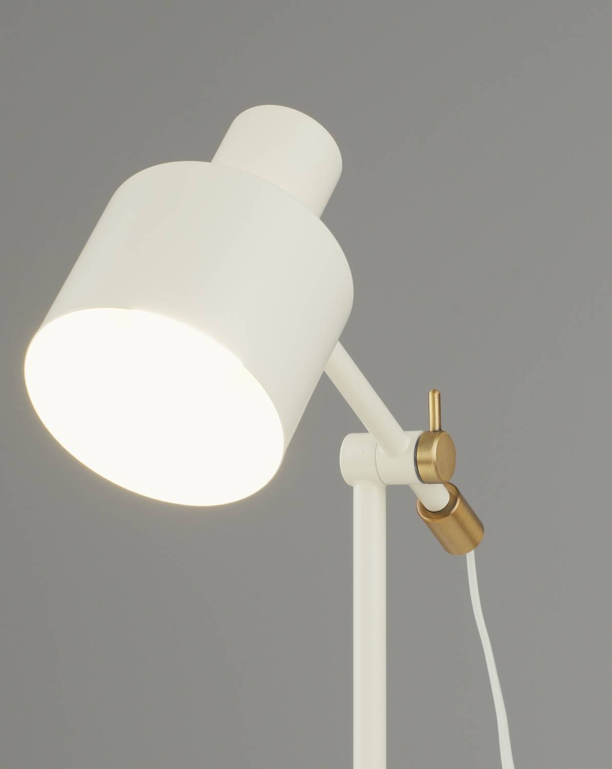 Настольная лампа Moderli Artis V11264-1T