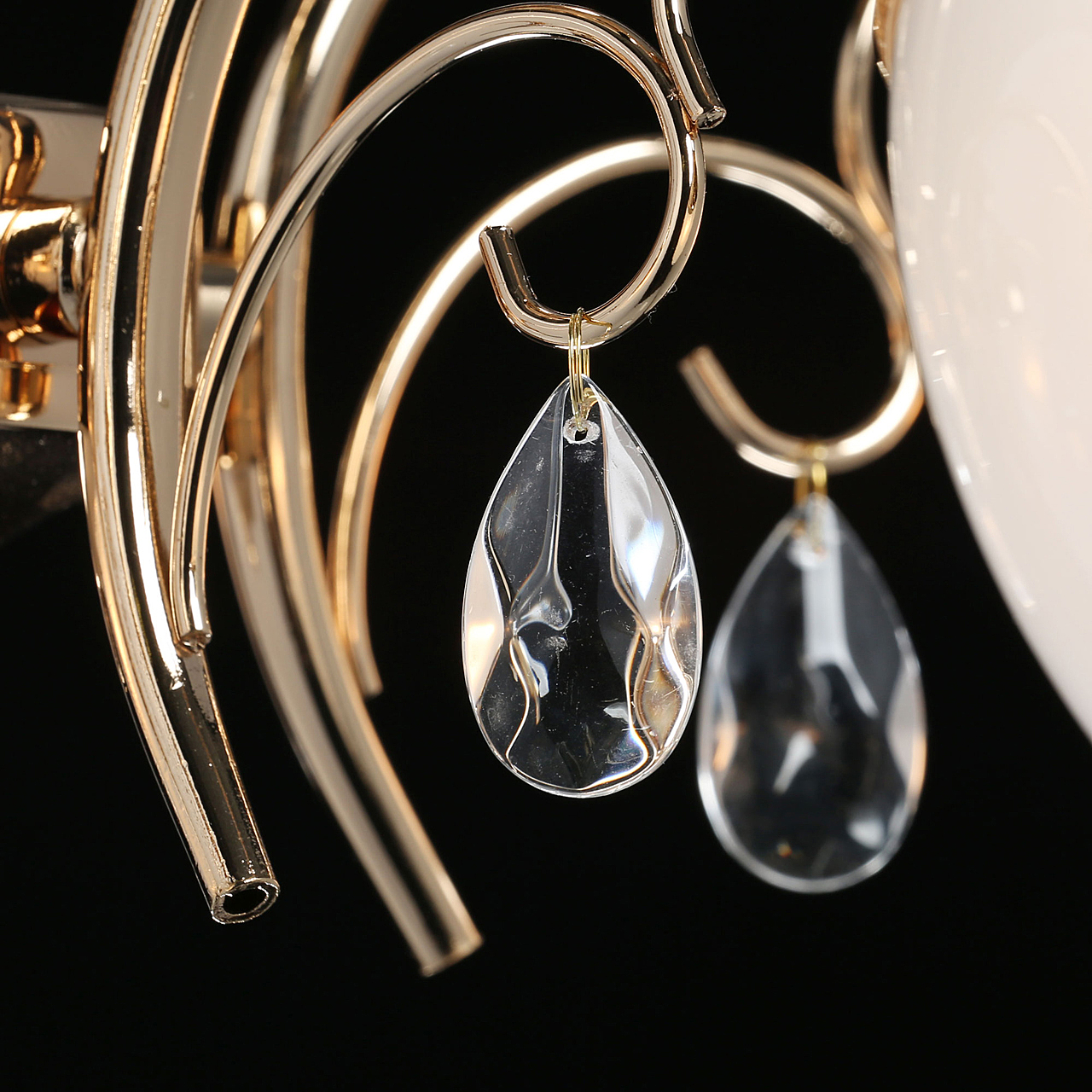 Потолочная люстра De Markt Грация 677010805