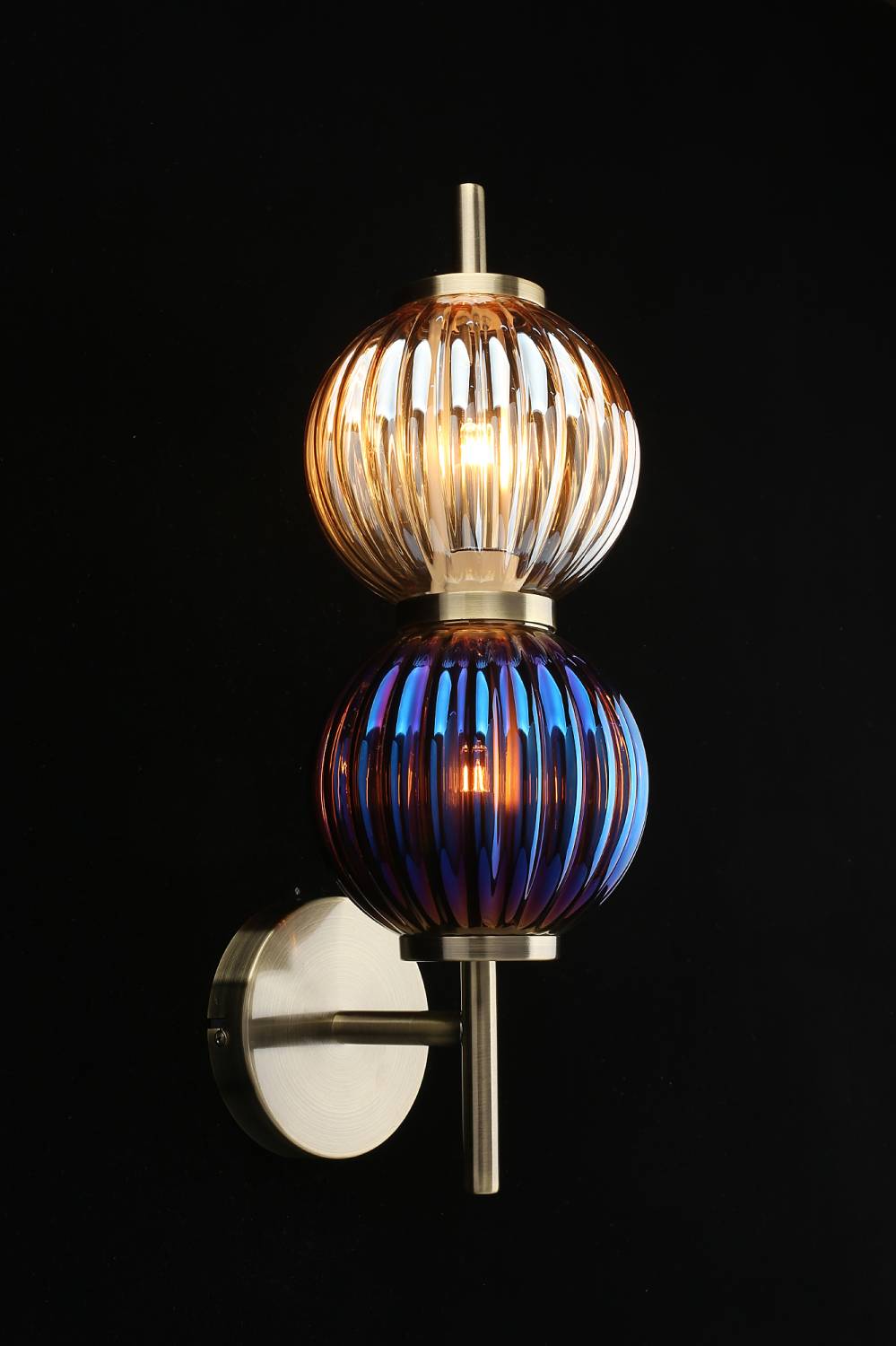 Настенное бра Aployt Zhizel APL.608.11.02