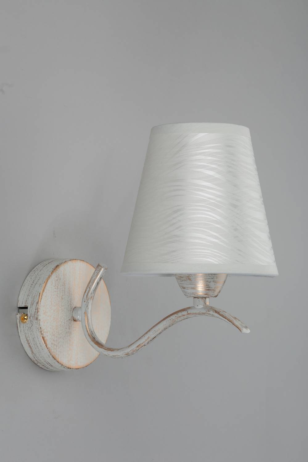 Настенное бра Omnilux Ugento OML-28401-01 Настенное бра Omnilux Ugento OML-28401-01