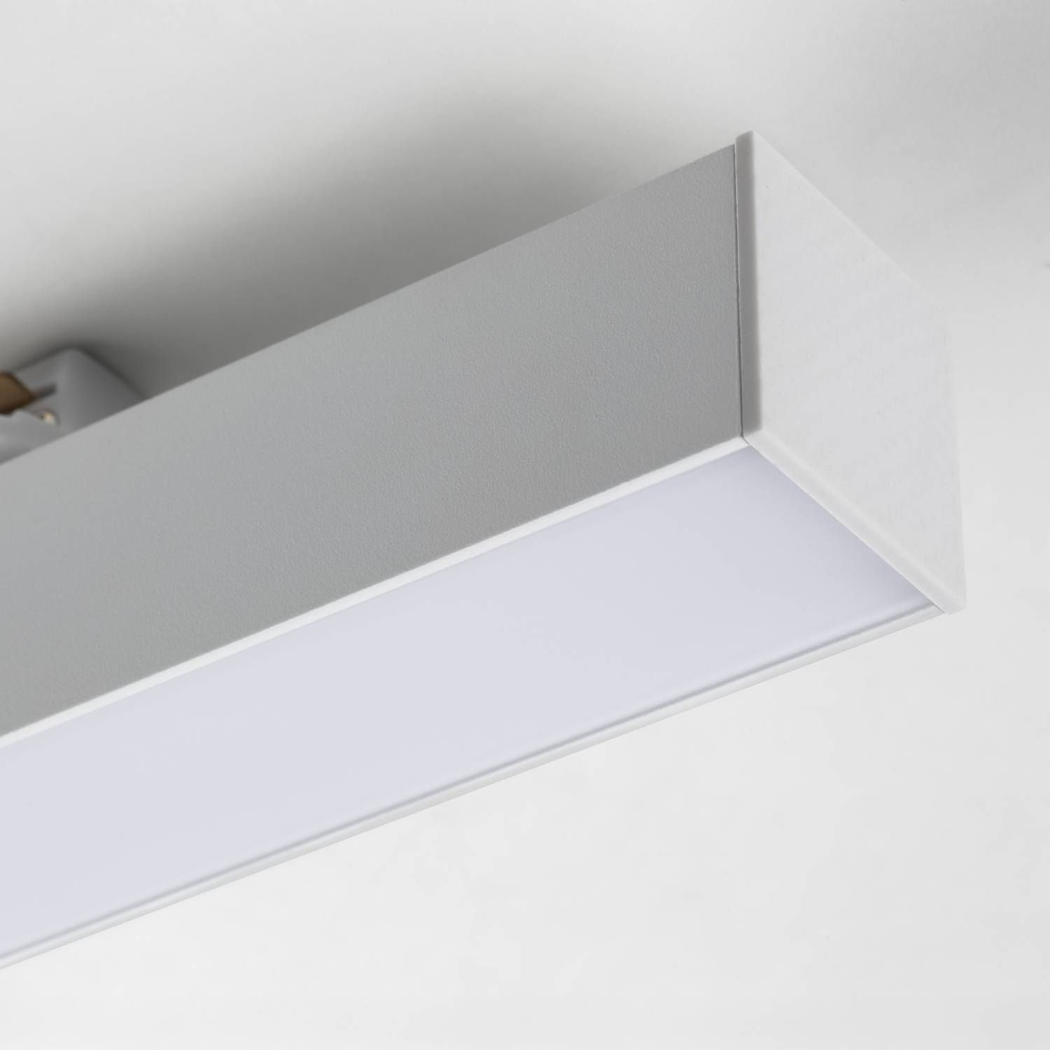 Трековый светильник Lightstar Lilla 202046