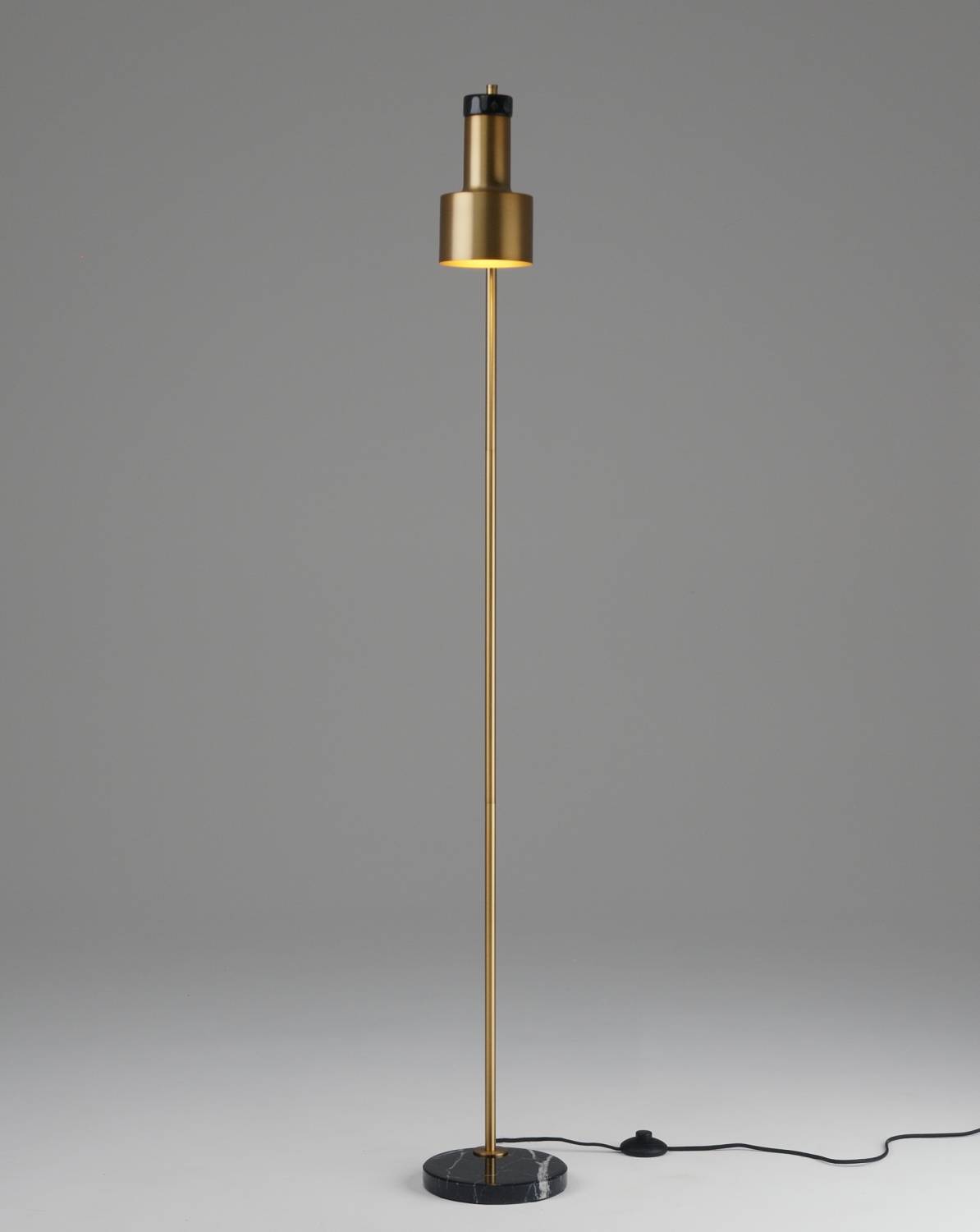 Торшер Moderli Goldy V11310-1F