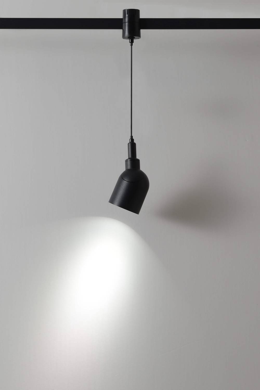 Трековый светильник Crystal Lux Trace 48v CLT 0.37 005 7W BL SMART
