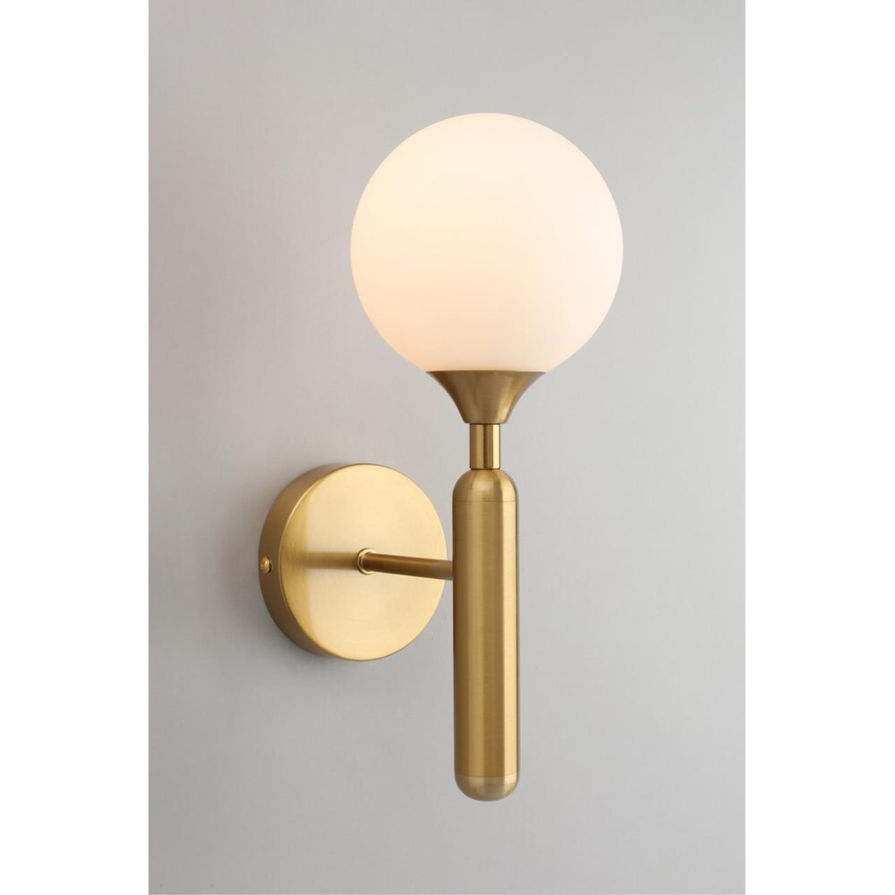 Настенное бра Aployt Ewelina APL.621.01.01