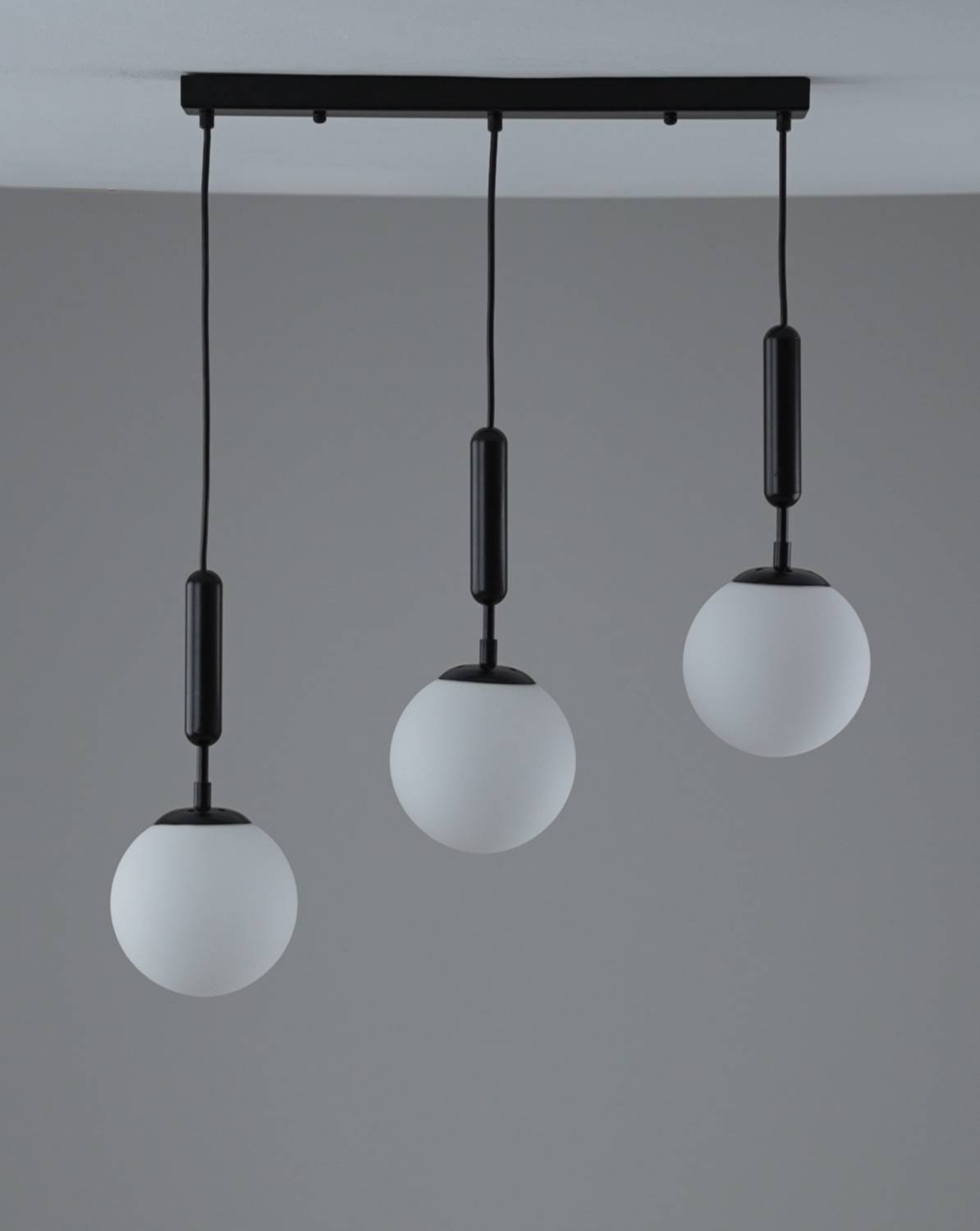 Светильник подвесной Moderli Scrumbel V11566-3P