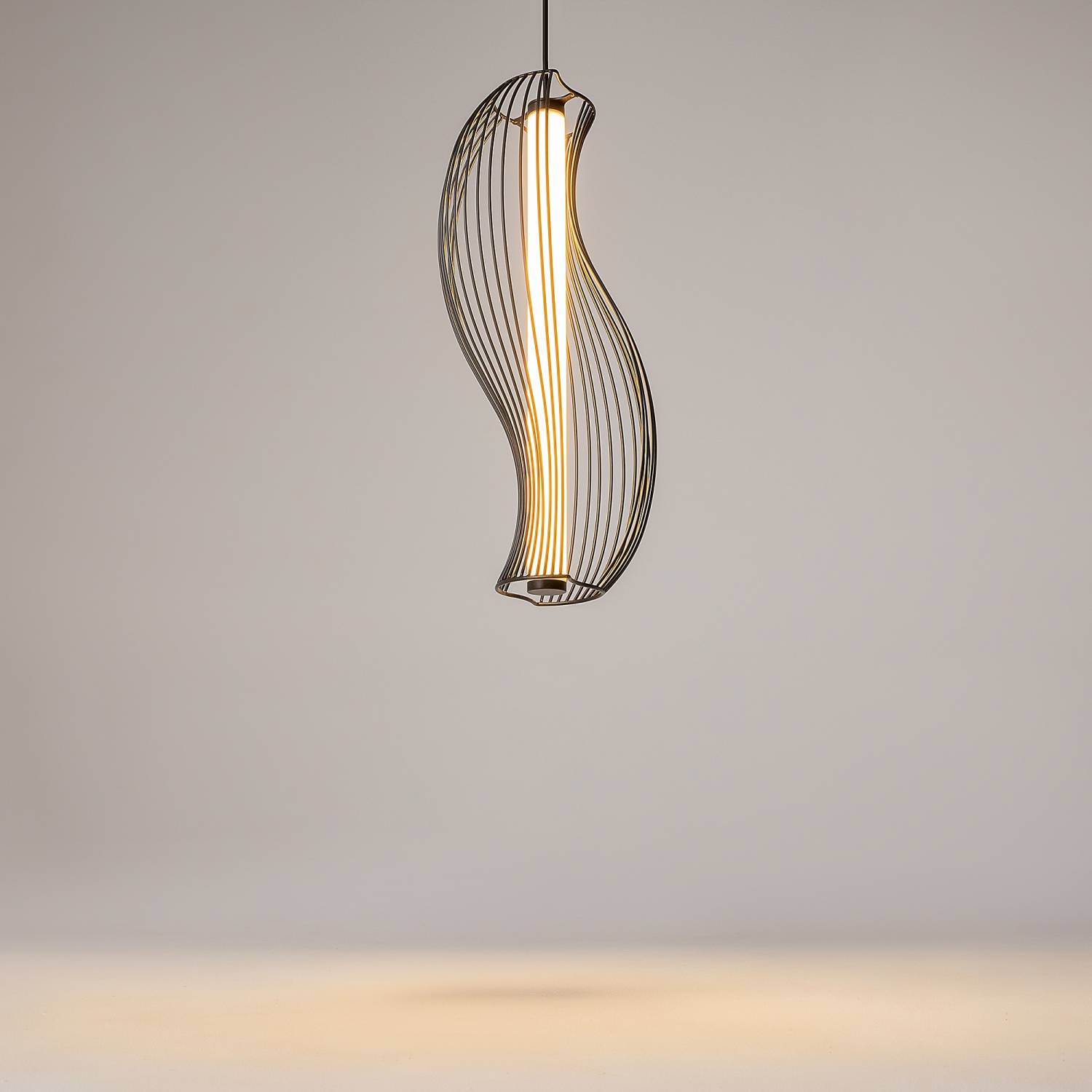 Светильник подвесной Maytoni Shadows of the past MOD263PL-L20B3K