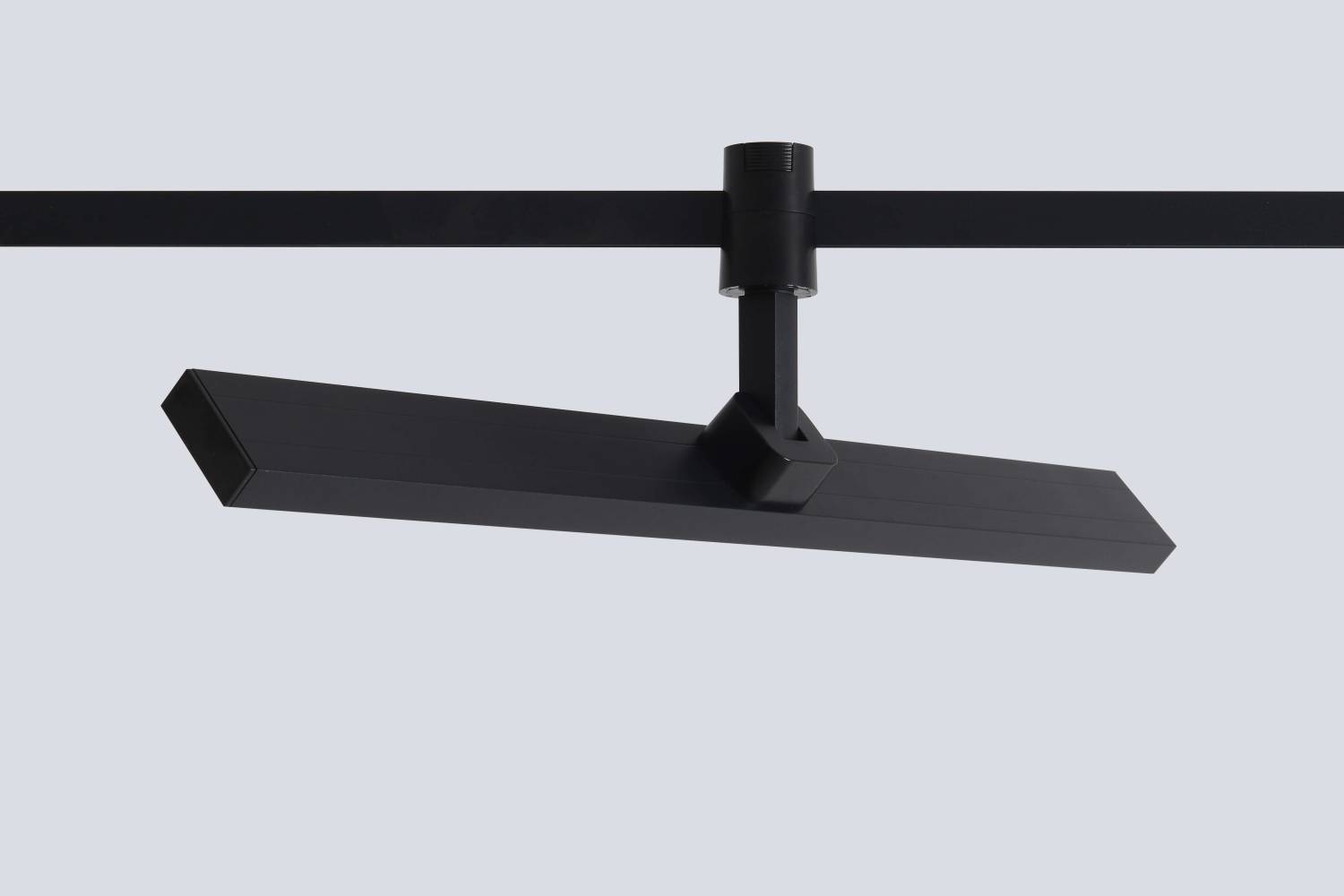 Трековый светильник Crystal Lux Trace 48v CLT 0.37 001 18W BL SMART