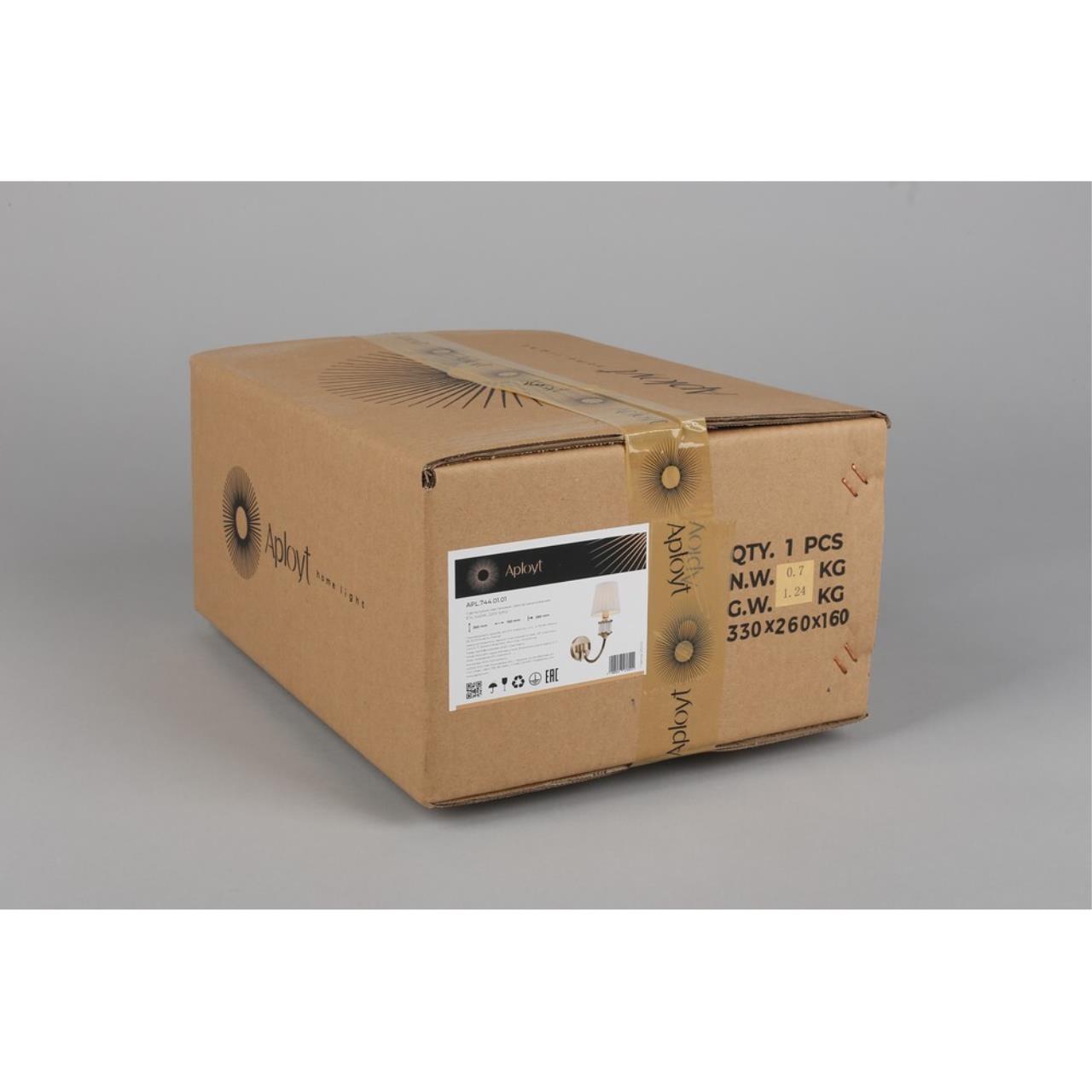 Настенное бра Aployt Zhaklin APL.744.01.01 Настенное бра Aployt Zhaklin APL.744.01.01