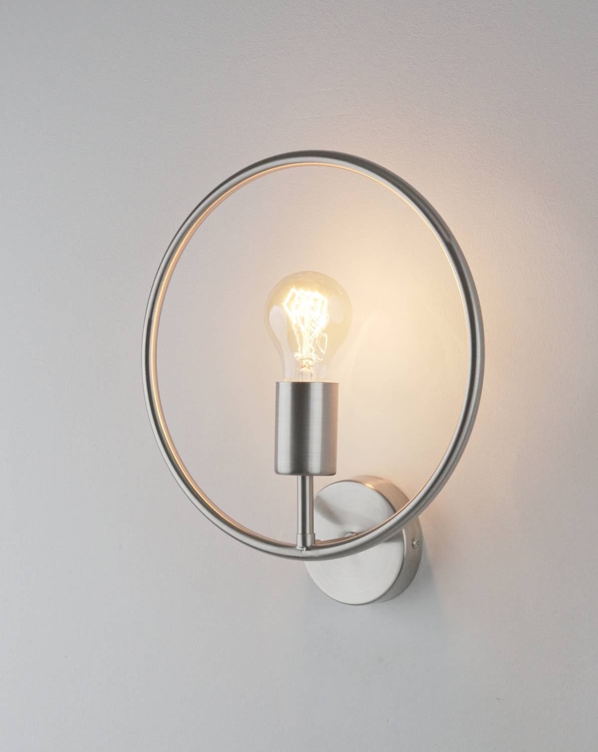Настенное бра Moderli Sachara V11584-1W