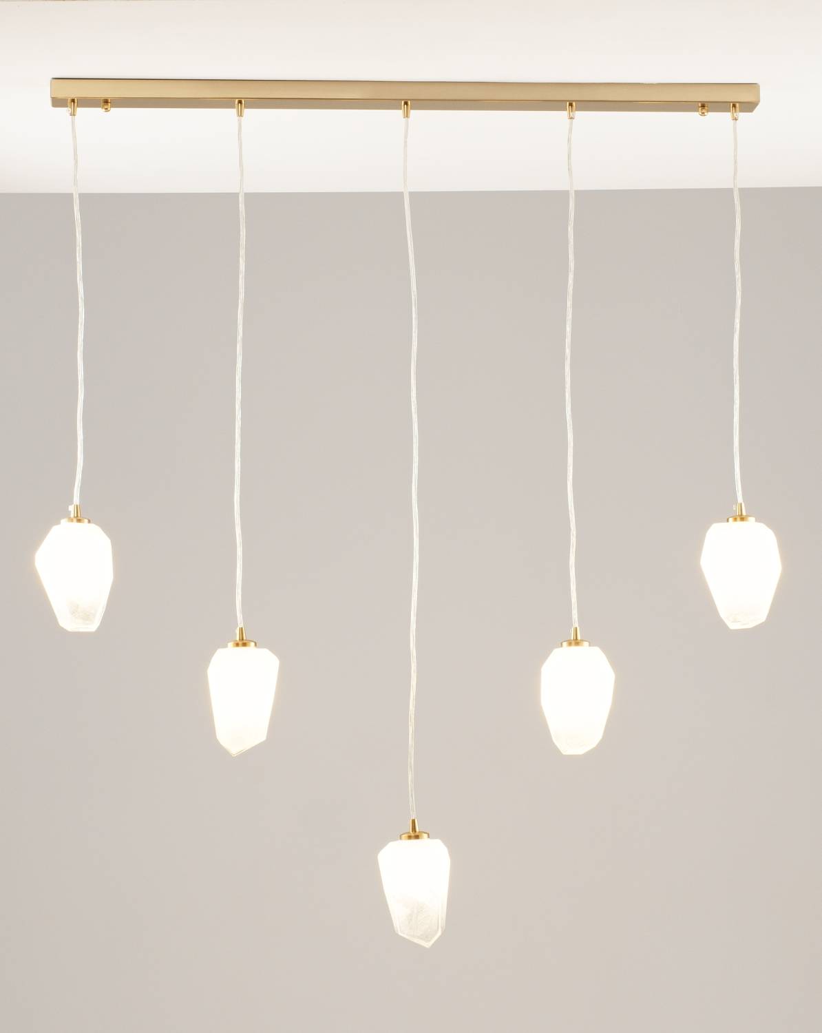 Светильник подвесной Moderli Catris V10311-5P Светильник подвесной Moderli Catris V10311-5P