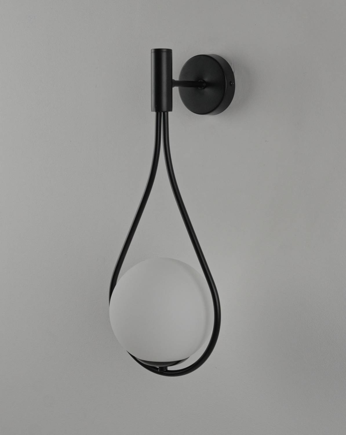 Настенное бра Moderli Barocco V11574-1W