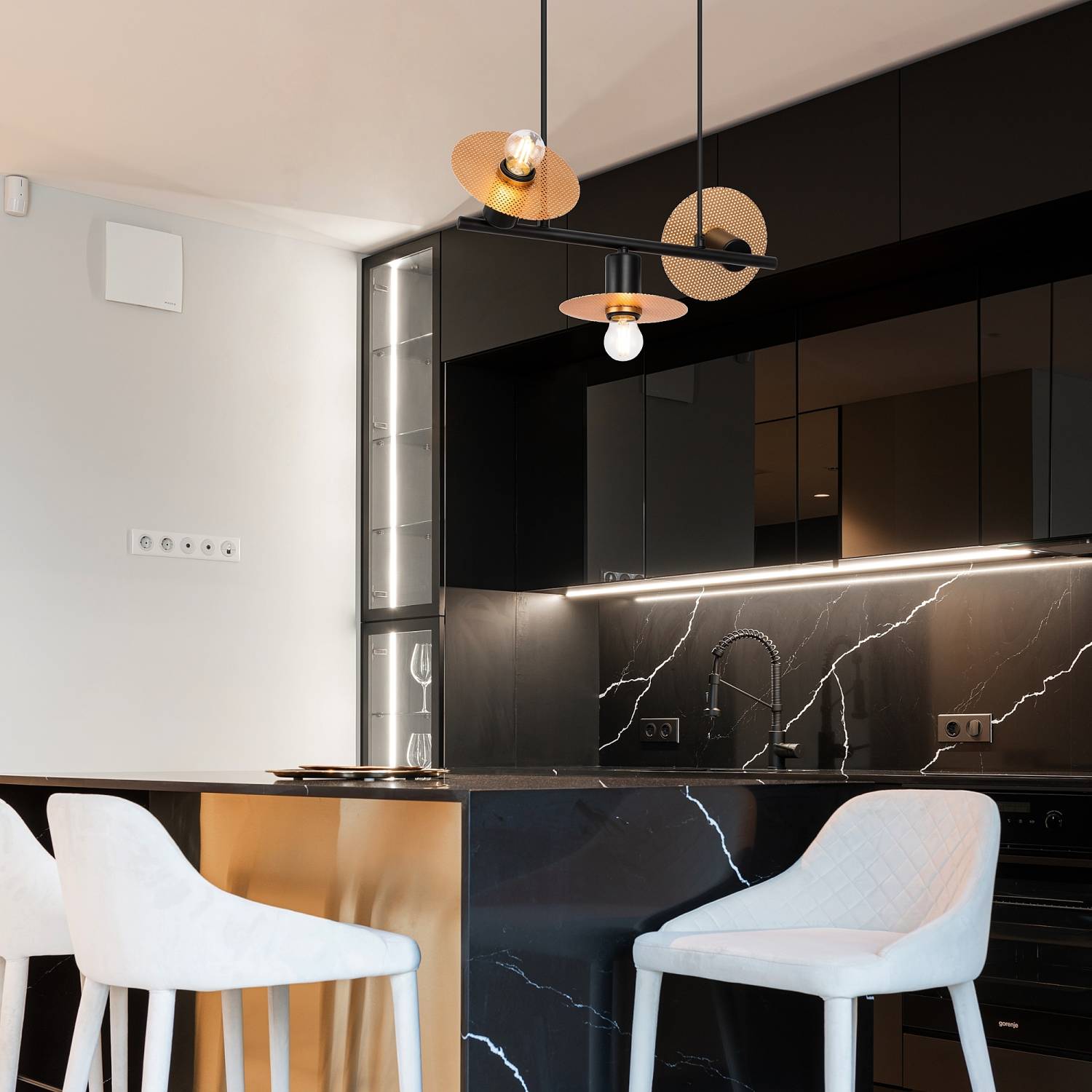 Светильник подвесной Freya Ferro FR4009PL-03GB