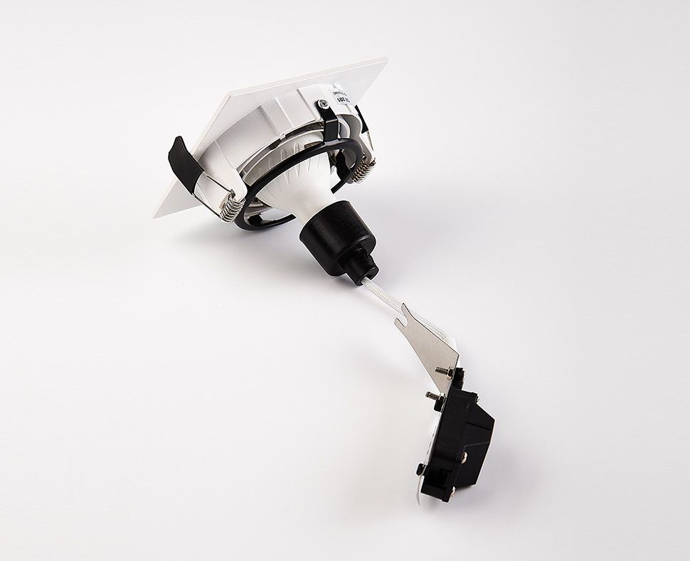 Встраиваемый светильник Italline DE DE-201 white