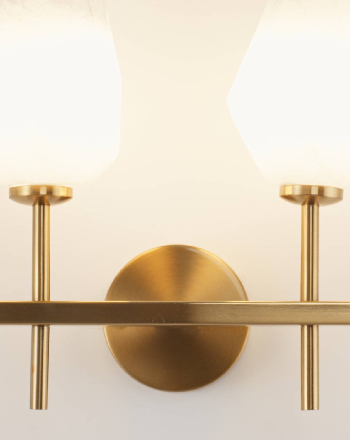 Настенное бра Moderli Catris V10314-2W Настенное бра Moderli Catris V10314-2W