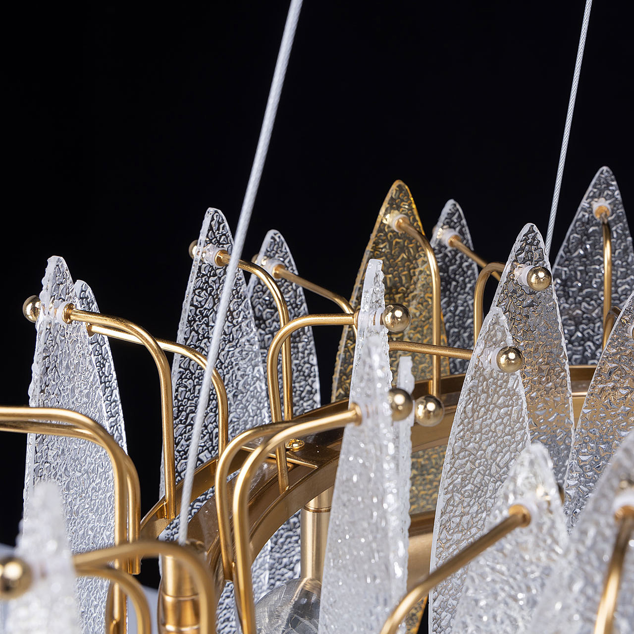 Подвесная люстра MW Light Эмилия 607014306