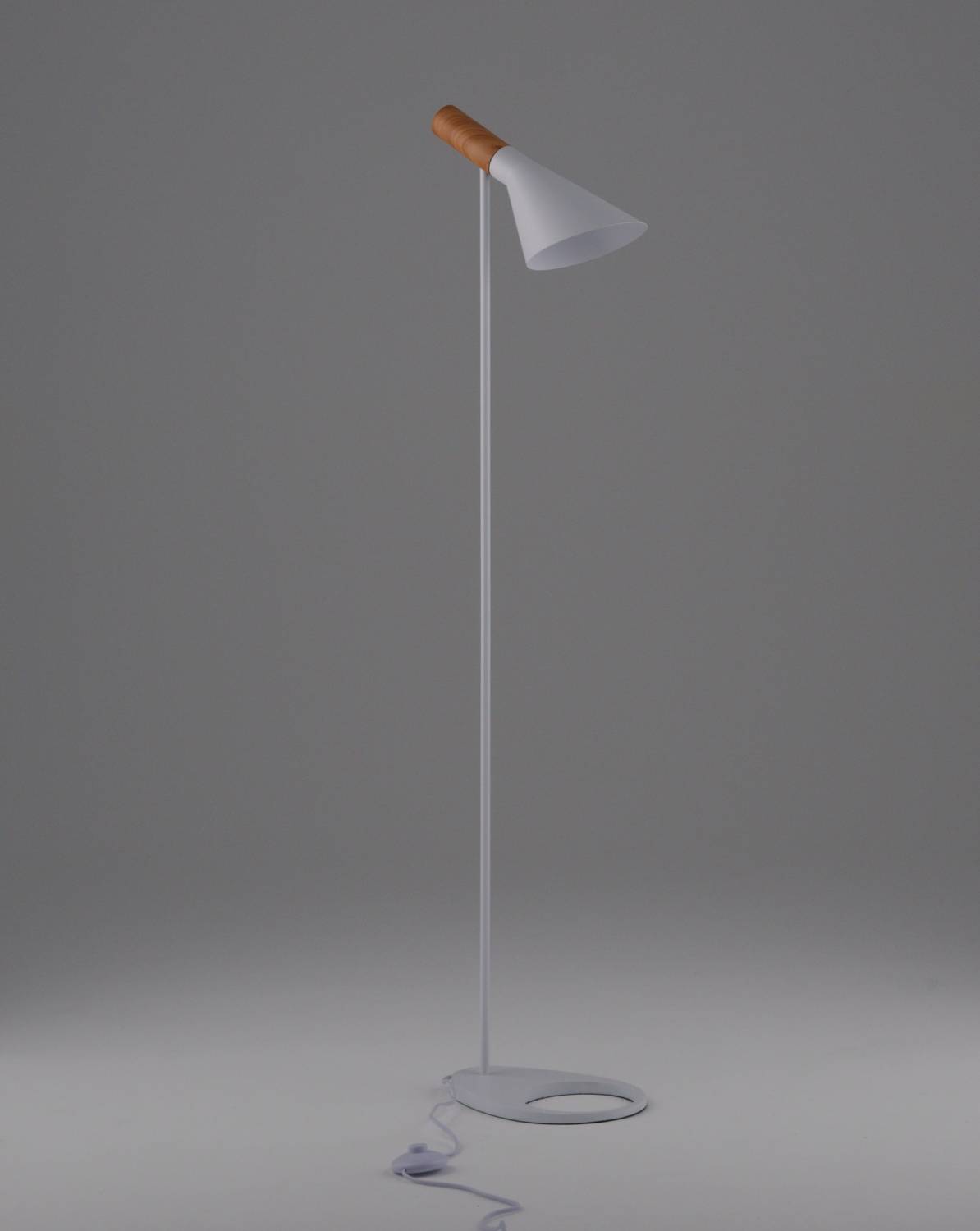 Торшер Moderli Turin V11336-1F