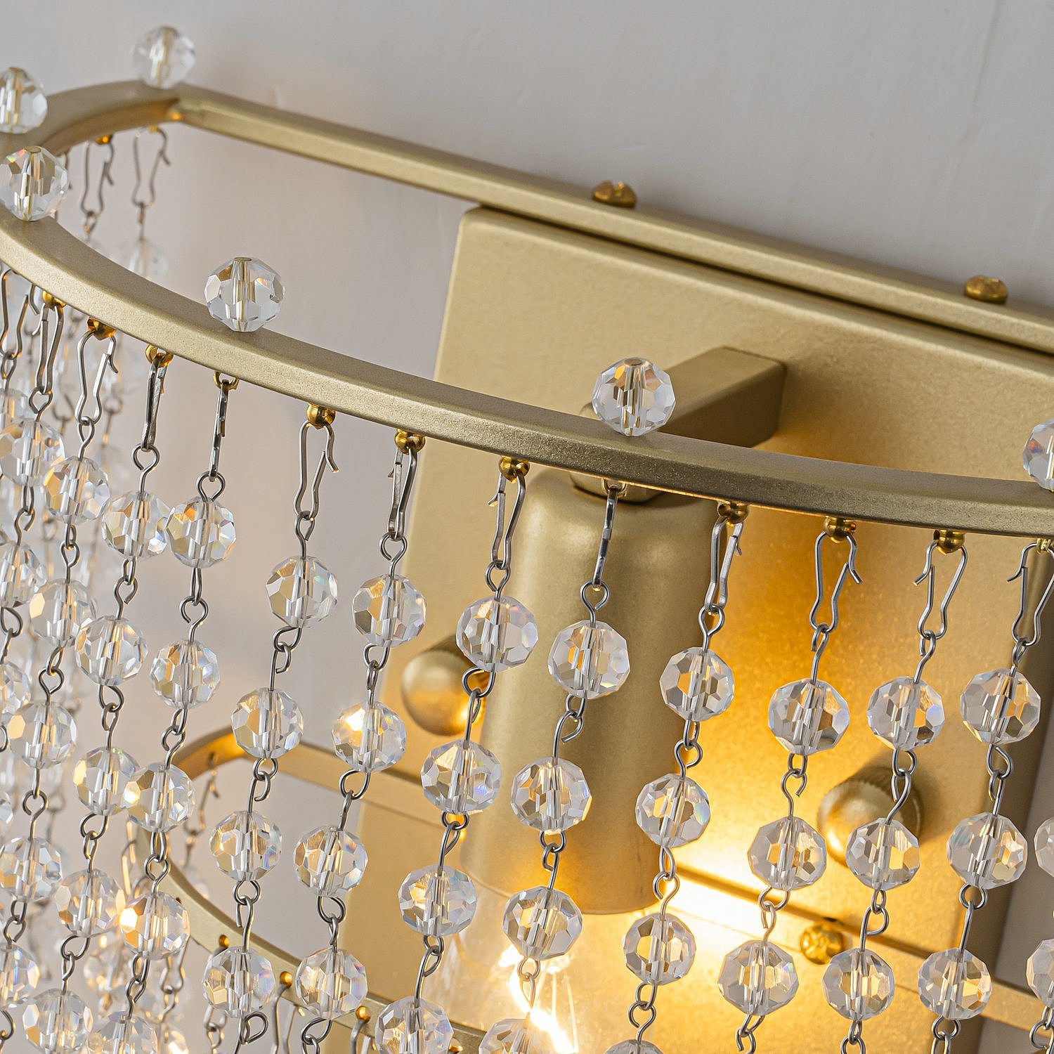 Настенное бра Favourite Fringe 4762-1W