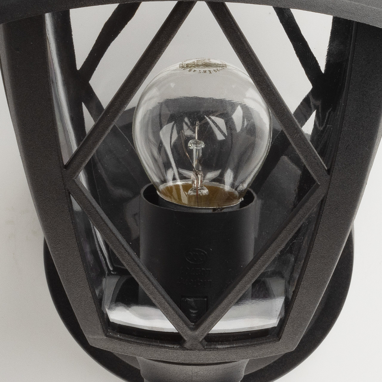 Уличный настенный светильник De Markt Корсо 801022201