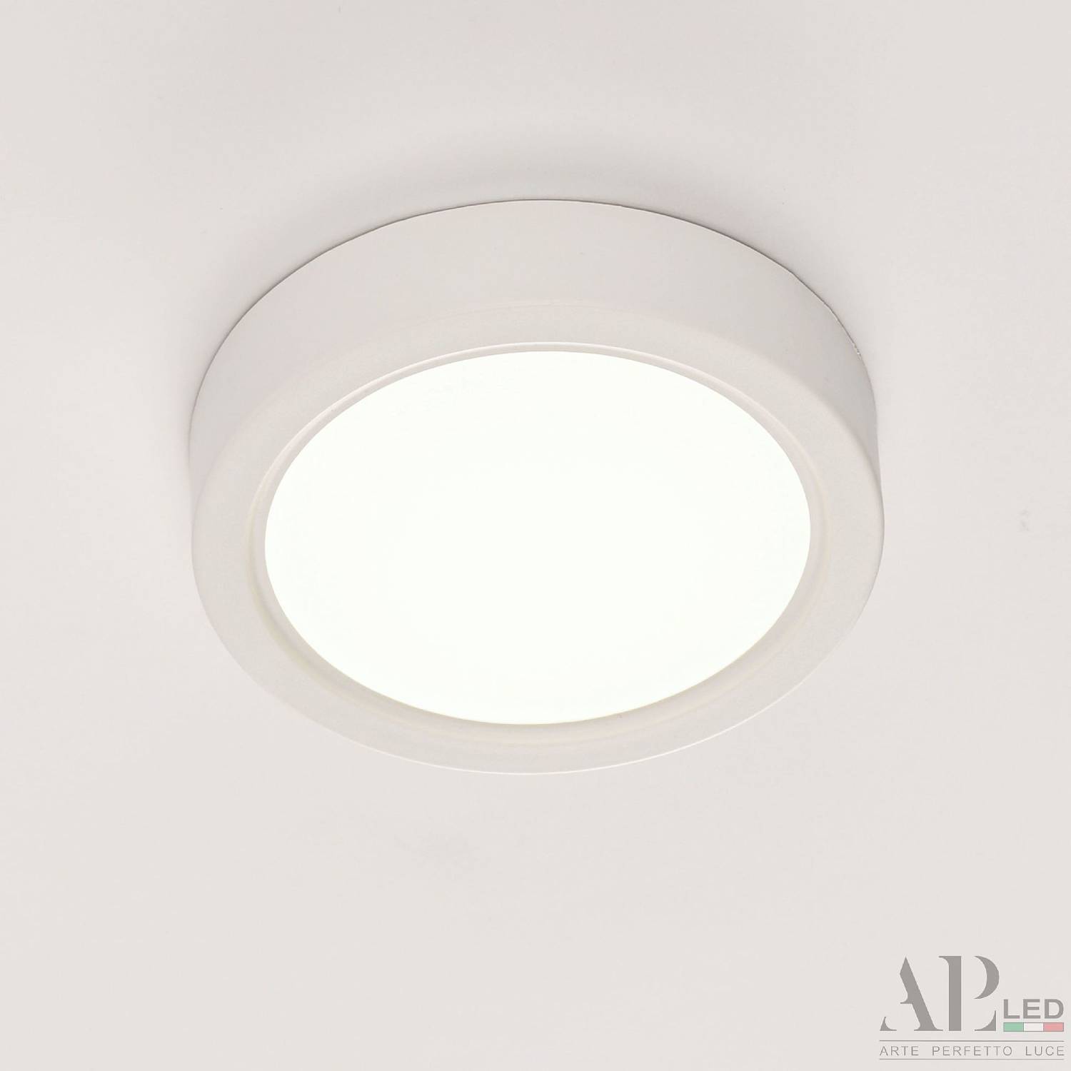 Светильник потолочный APL Led Ingrid 3322.LDY6004M/6W/6K
