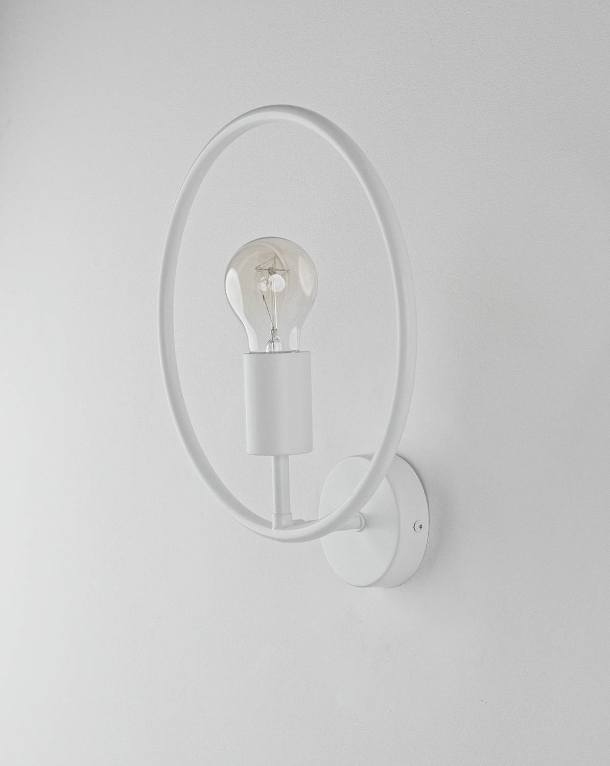 Настенное бра Moderli Sachara V11583-1W