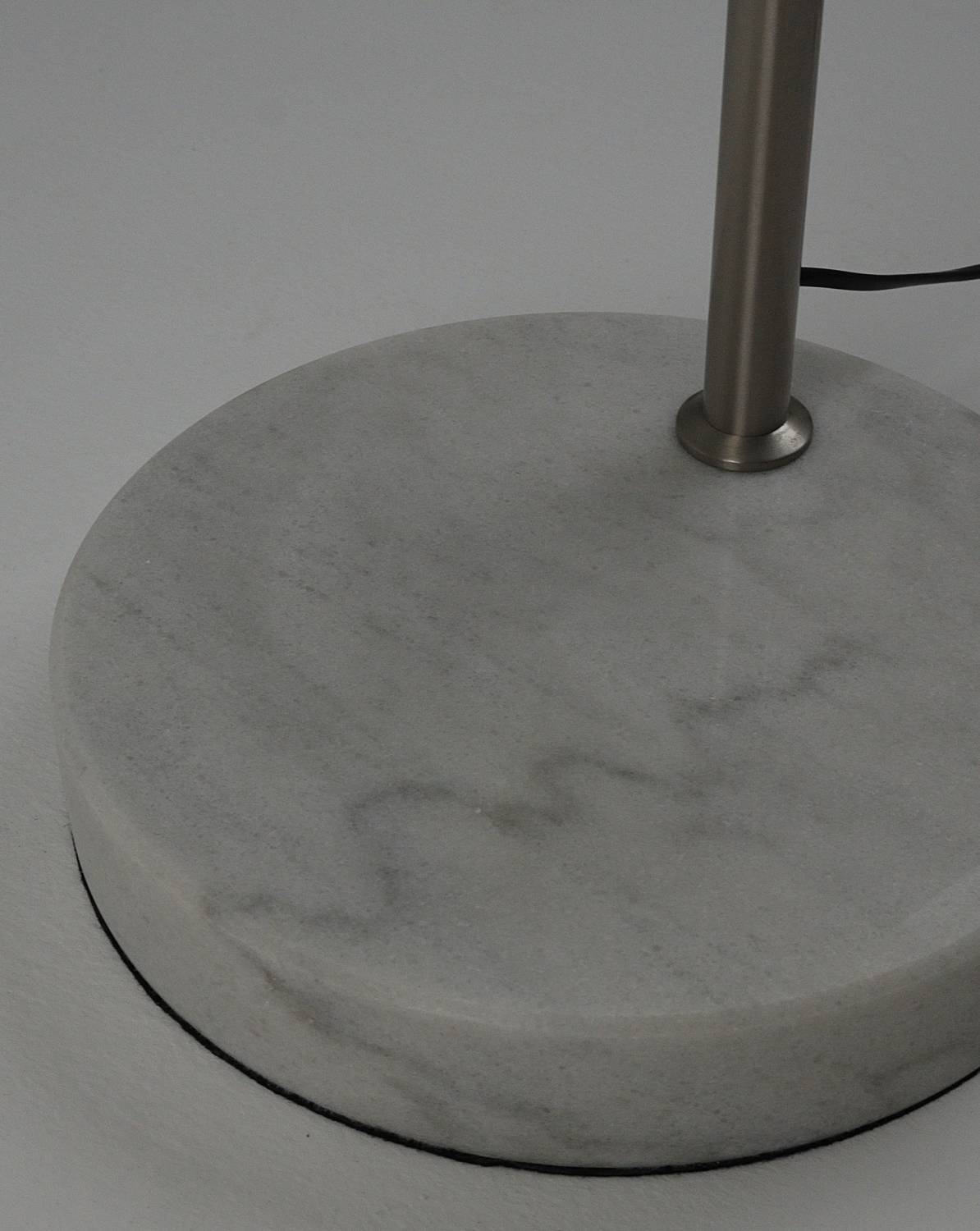 Торшер Moderli Arco V11516-1F