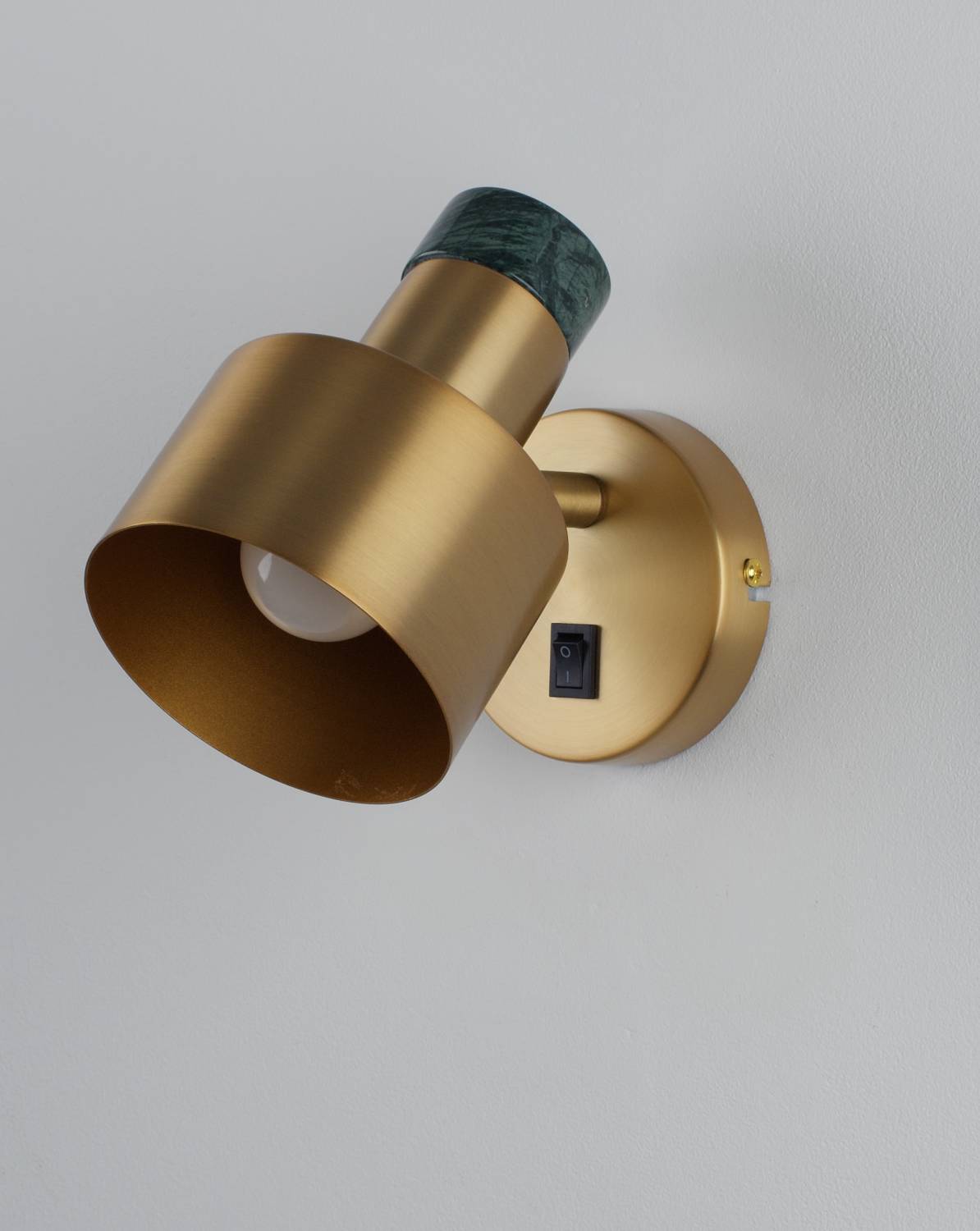 Настенный светильник Moderli Goldy V11315-1W