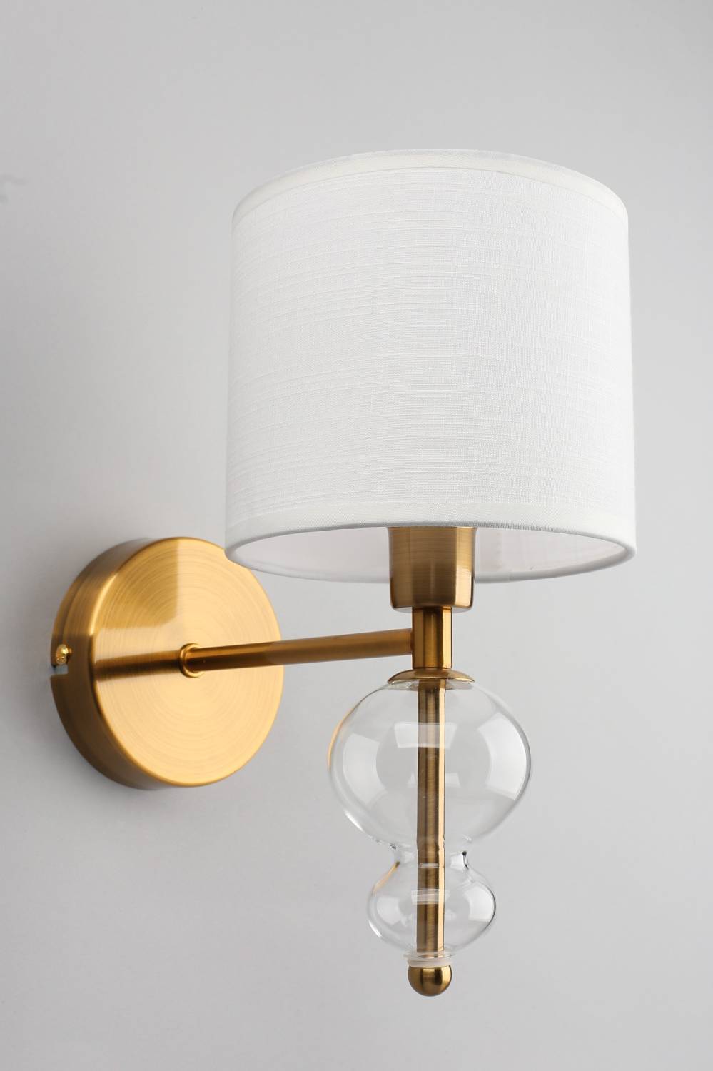 Настенное бра Omnilux Amelia OML-56701-01 Настенное бра Omnilux Amelia OML-56701-01