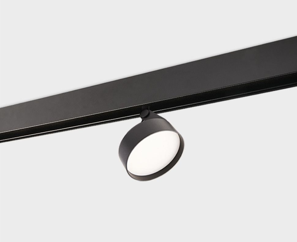 Трековый светильник Italline IT012-5028 black 3000K