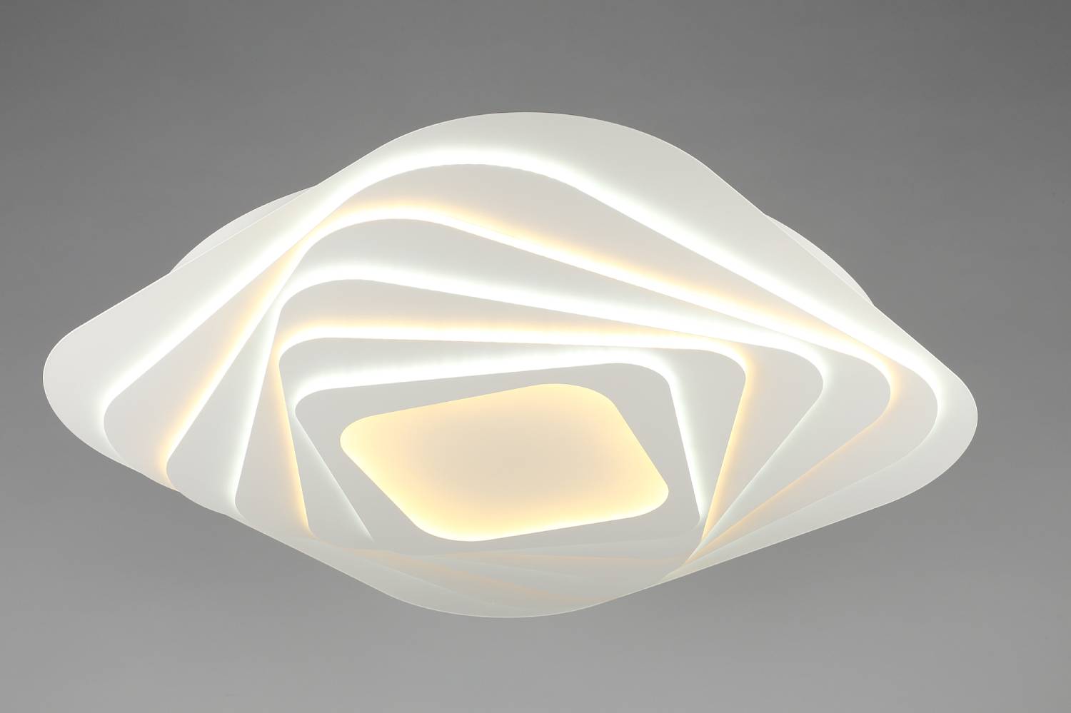 Потолочная люстра с пультом Verres Omnilux OML-07607-415