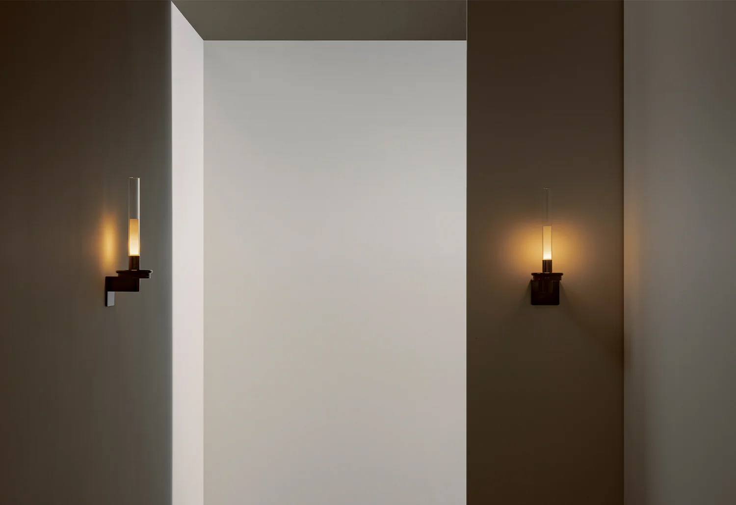 Настенное бра Delight Collection Wall lamp 5059W black