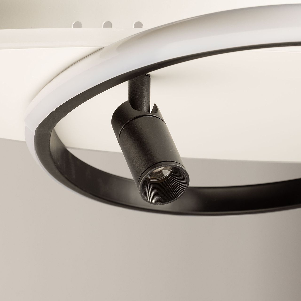 Потолочная люстра De Markt Драйв 377015004