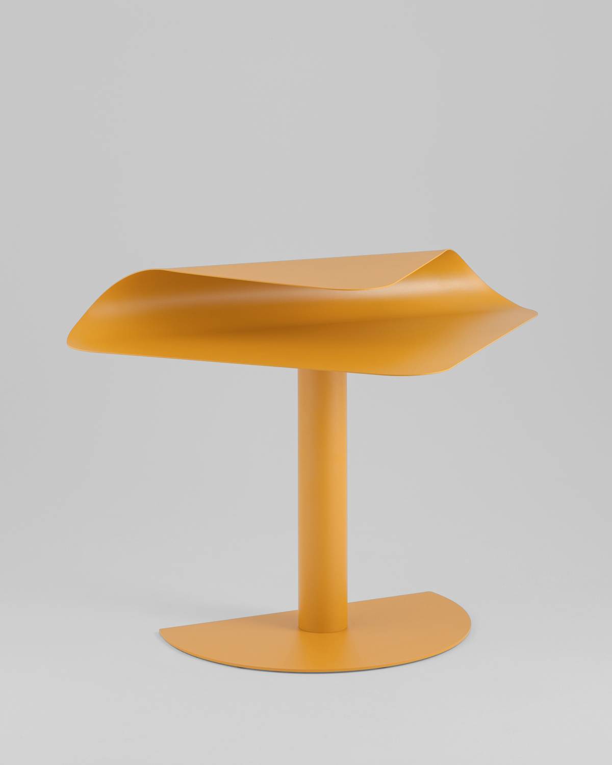 Stool Group Cornea MT-199 DB-056