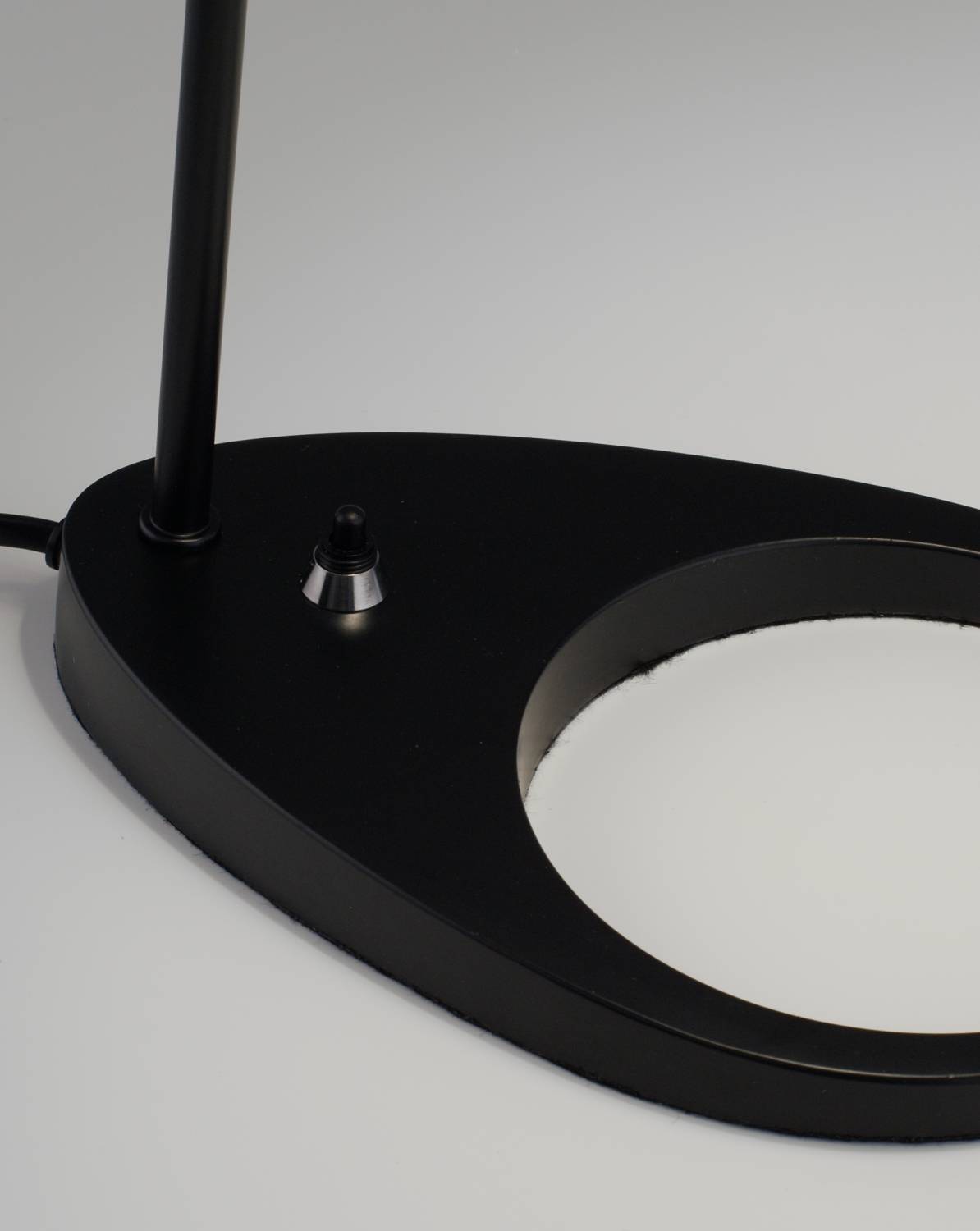 Настольная лампа Moderli Turin V11333-1T