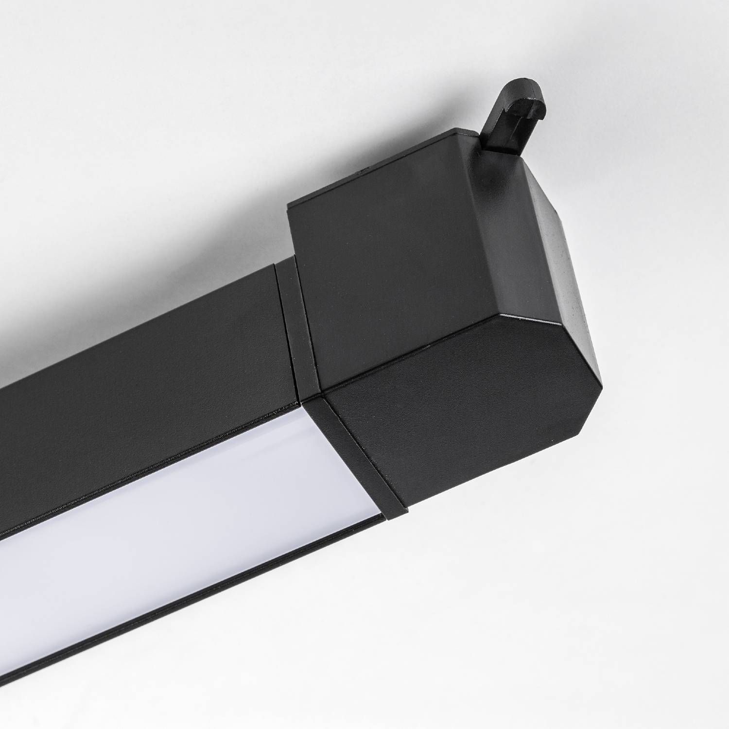 Трековый светильник Lightstar Lilla 202347