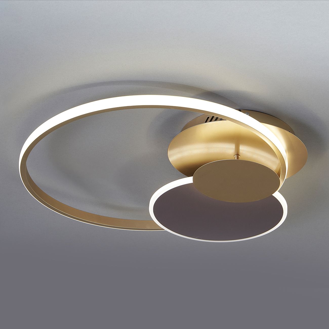 Потолочная люстра Escada Pleiades 10247/3LED