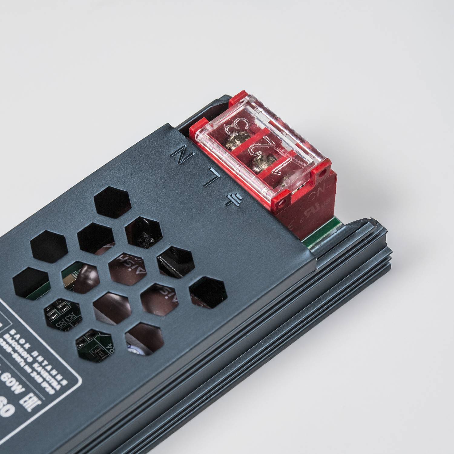 Тросовая система CORDA 5м и блок питания на 60W (max мощность ленты 11W/метр) Lightstar Corda 60CORDA5